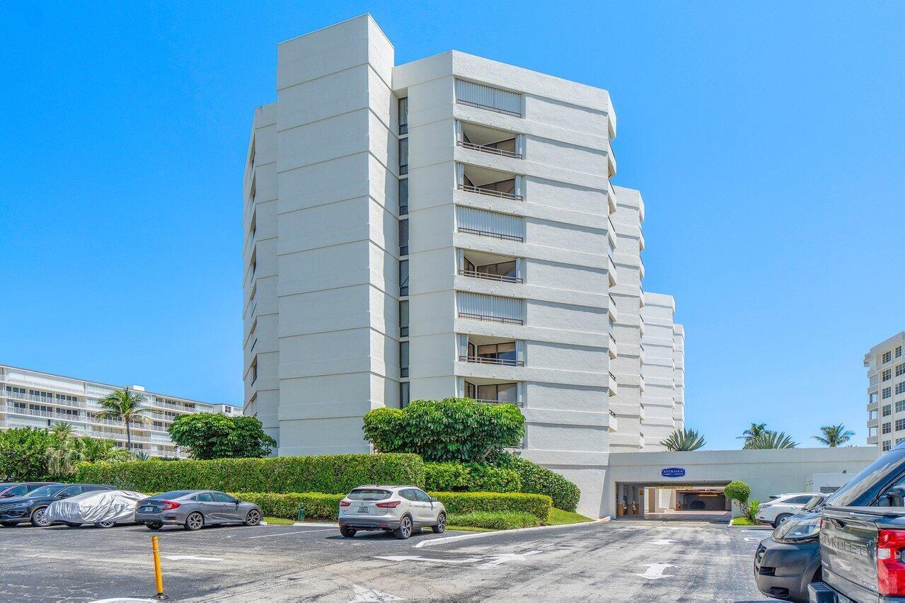 Foto de propiedad en 3560 S Ocean Boulevard 809, South Palm Beach, FL 33480 South Palm Beach con MLS# 