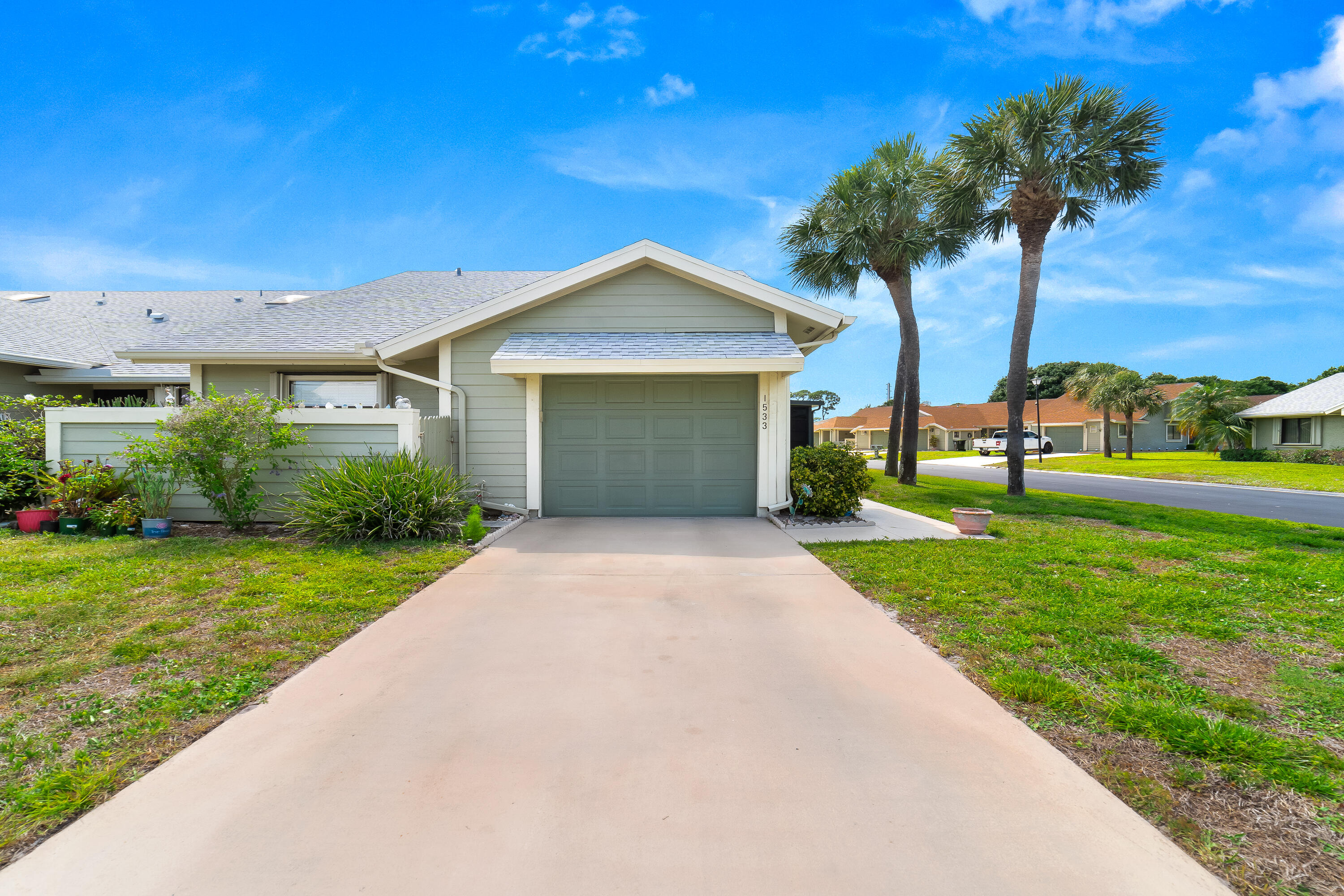 Foto de propiedad en 1533 SE Crayrich Court, Port St. Lucie, FL 34952 Port St. Lucie con MLS# 