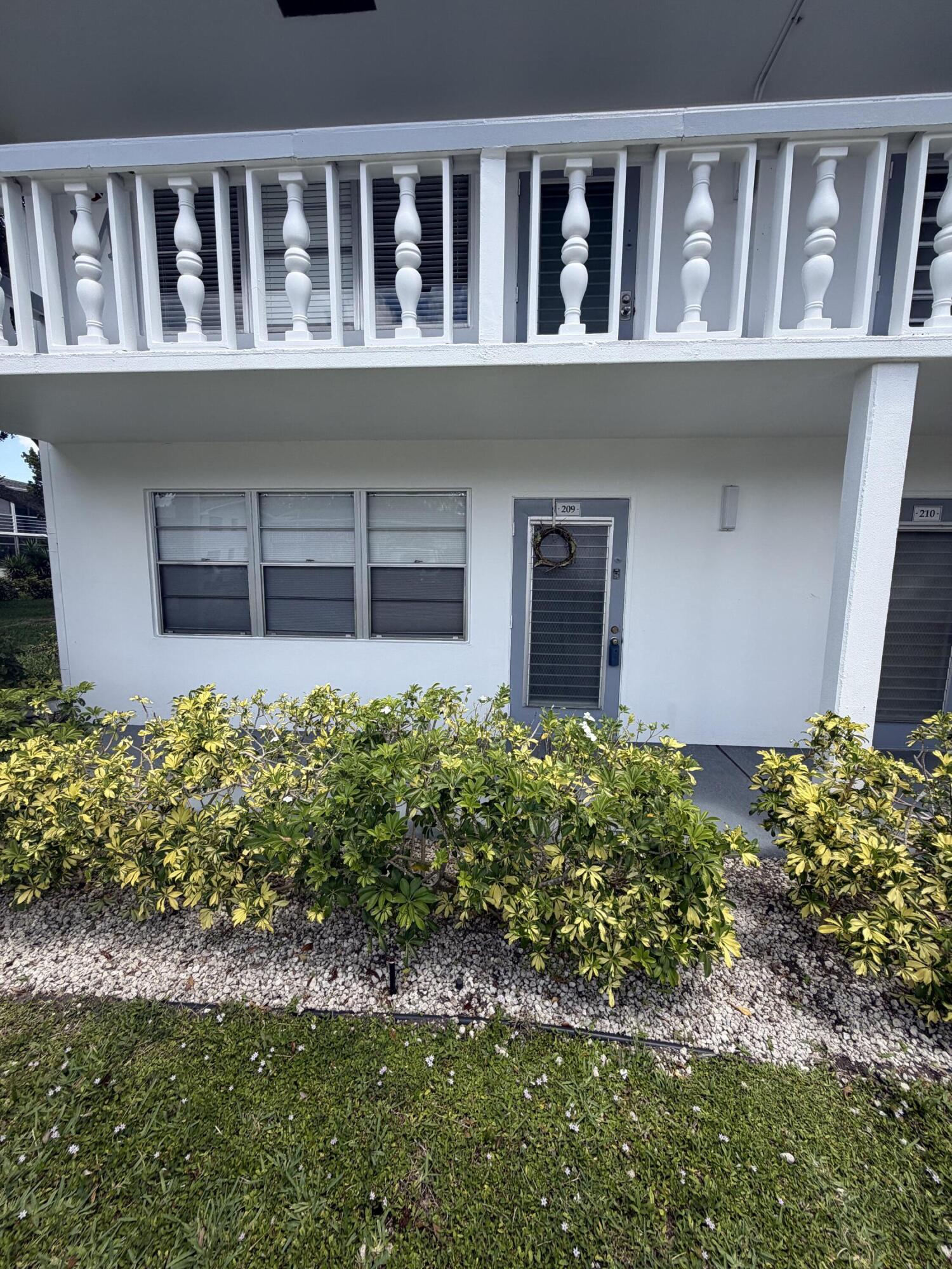 Foto de propiedad en 209 Newport M 209, Deerfield Beach, FL 33442 Deerfield Beach con MLS# 