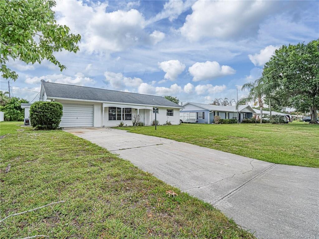 Foto de propiedad en 136 16th Avenue, Vero Beach, FL 32962 Vero Beach con MLS# 
