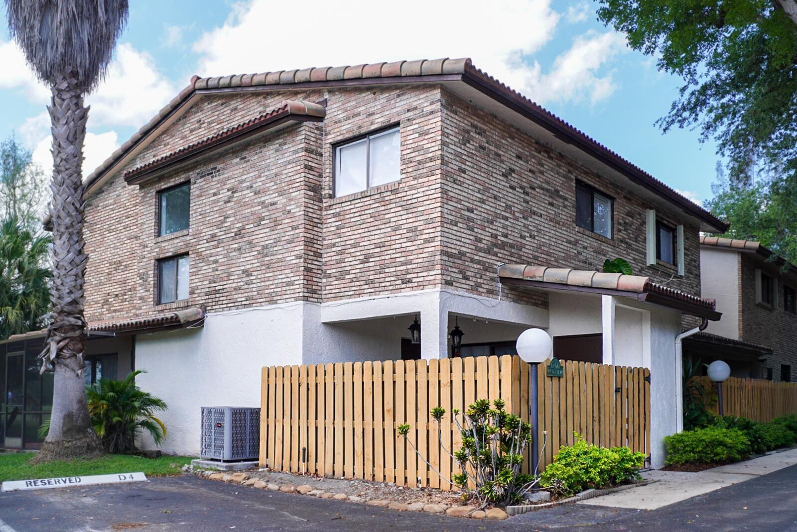 Alquilada 12471 NW 3rd Street D1, Plantation, FL 33325, Plantation, FL 33325