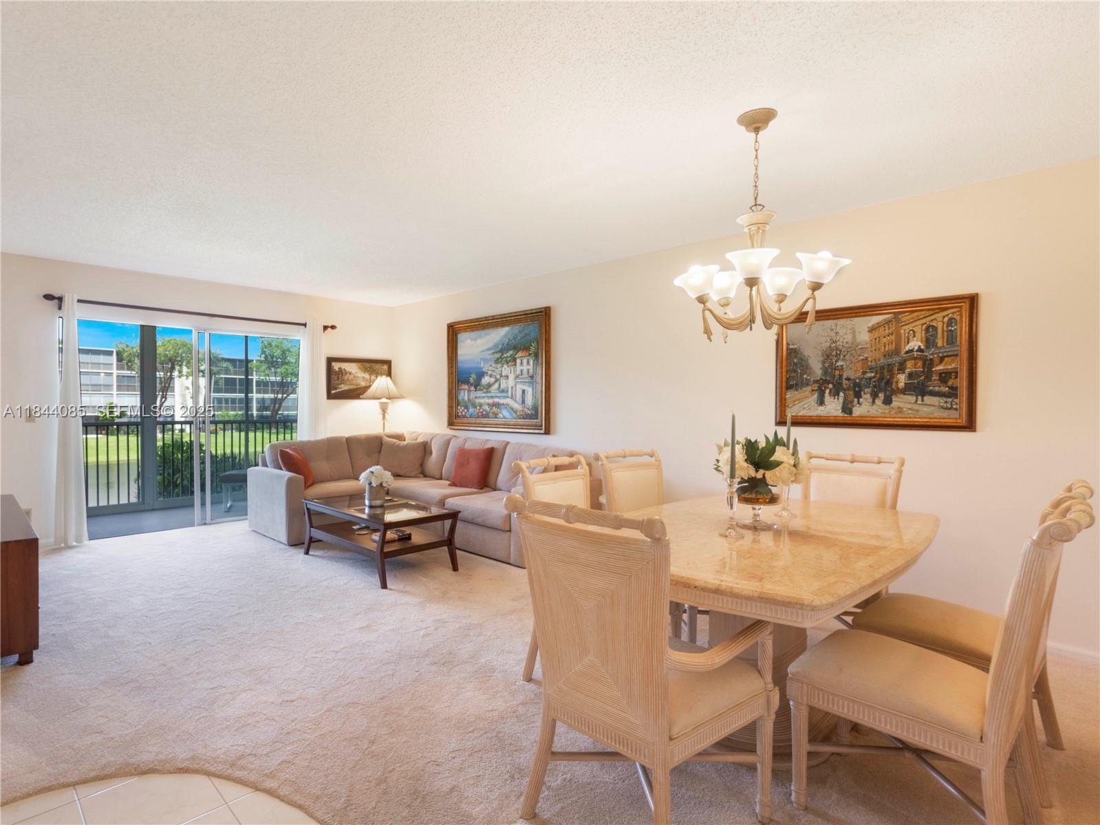Foto de propiedad en 14360 Strathmore Lane 203, Delray Beach, FL 33446 Delray Beach con MLS# 