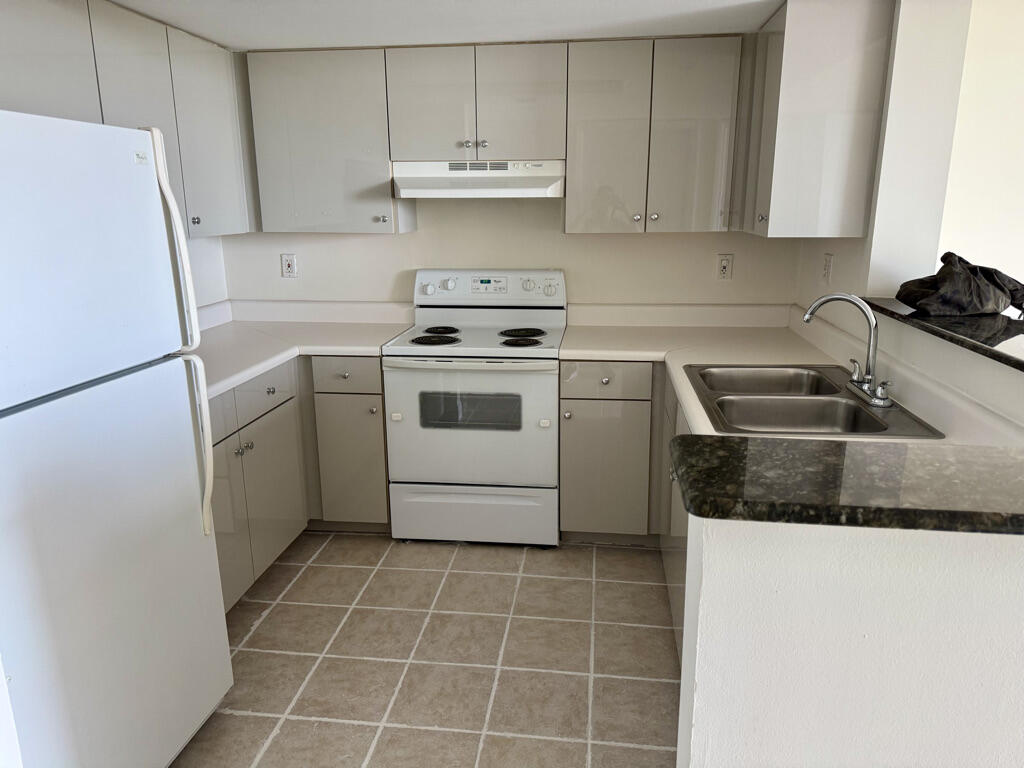 Foto de propiedad en 3000 Coral Way 1007, Miami, FL 33145 Miami con MLS# 