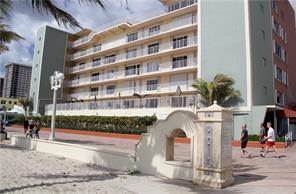Foto de propiedad en 300 Oregon Street 409, Hollywood, FL 33019 Hollywood con MLS# 