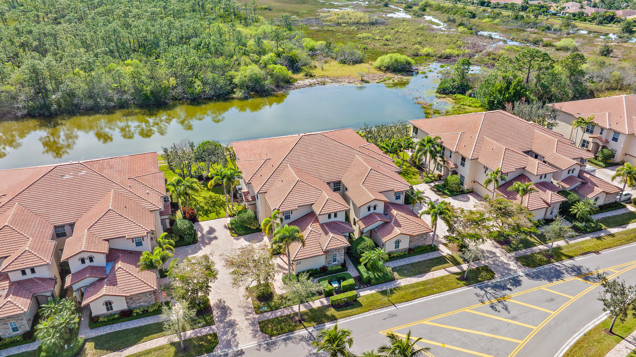 Foto de propiedad en 10330 Orchid Reserve Drive, West Palm Beach, FL 33412 West Palm Beach con MLS# 