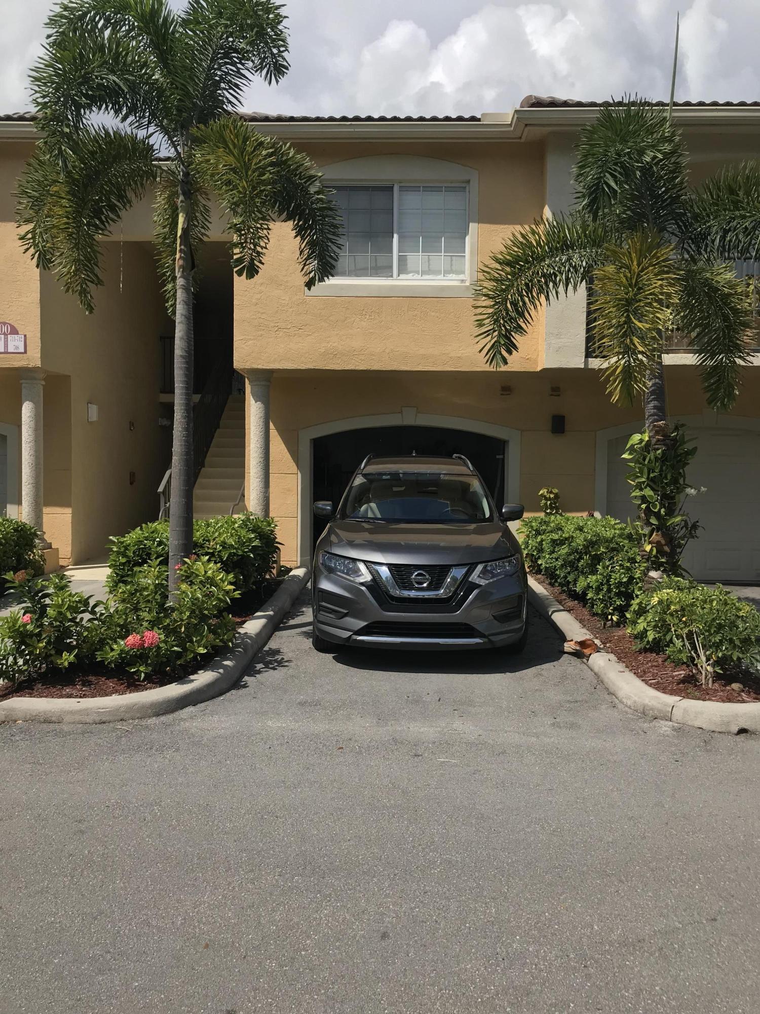 En Renta 700 S Crestwood Ct Court S 708, Royal Palm Beach, FL 33411, Royal Palm Beach, FL 33411