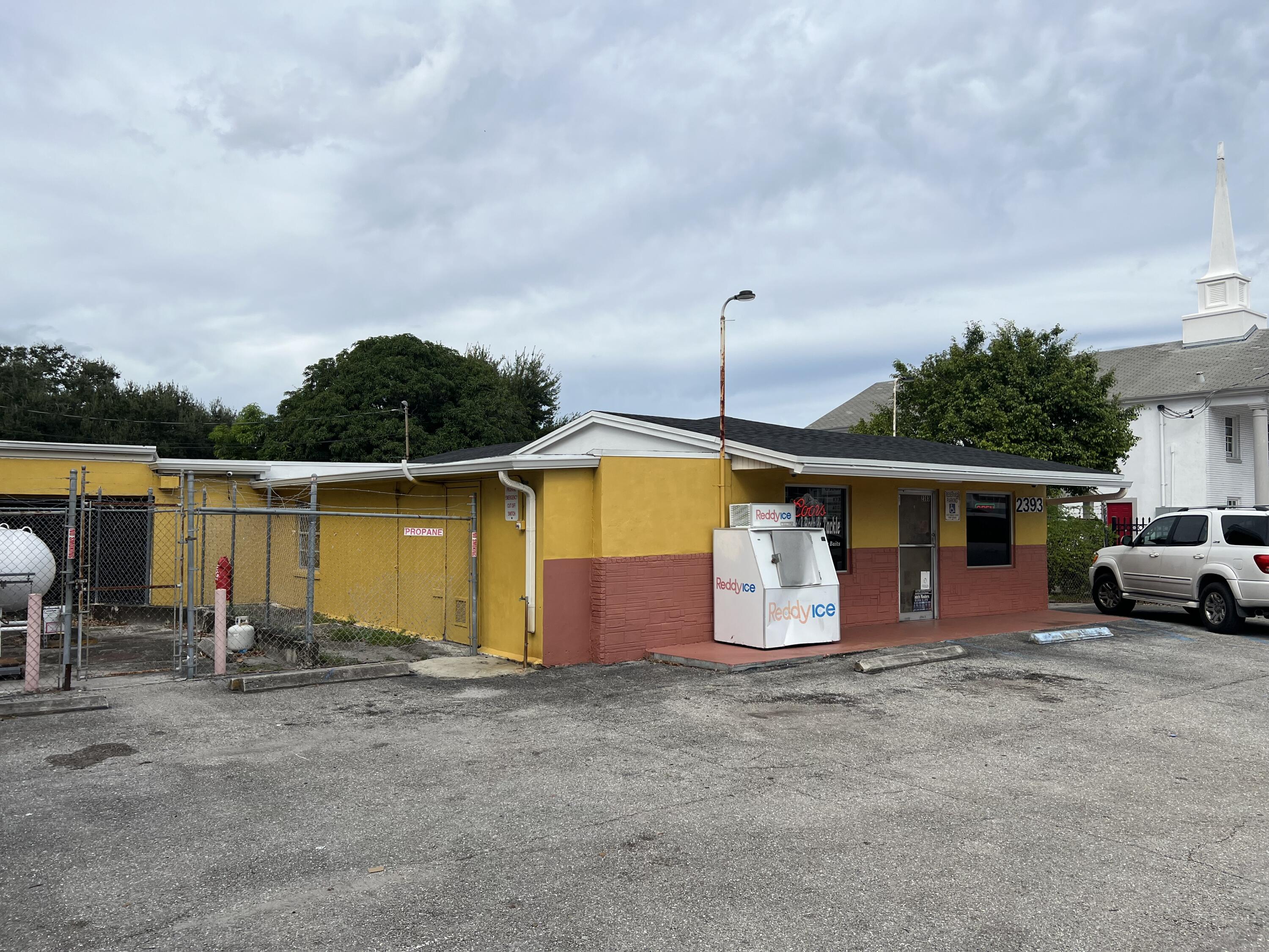 En Venta 2393 N Military Trail, Schall Circle, FL 33409, Schall Circle, FL 33409