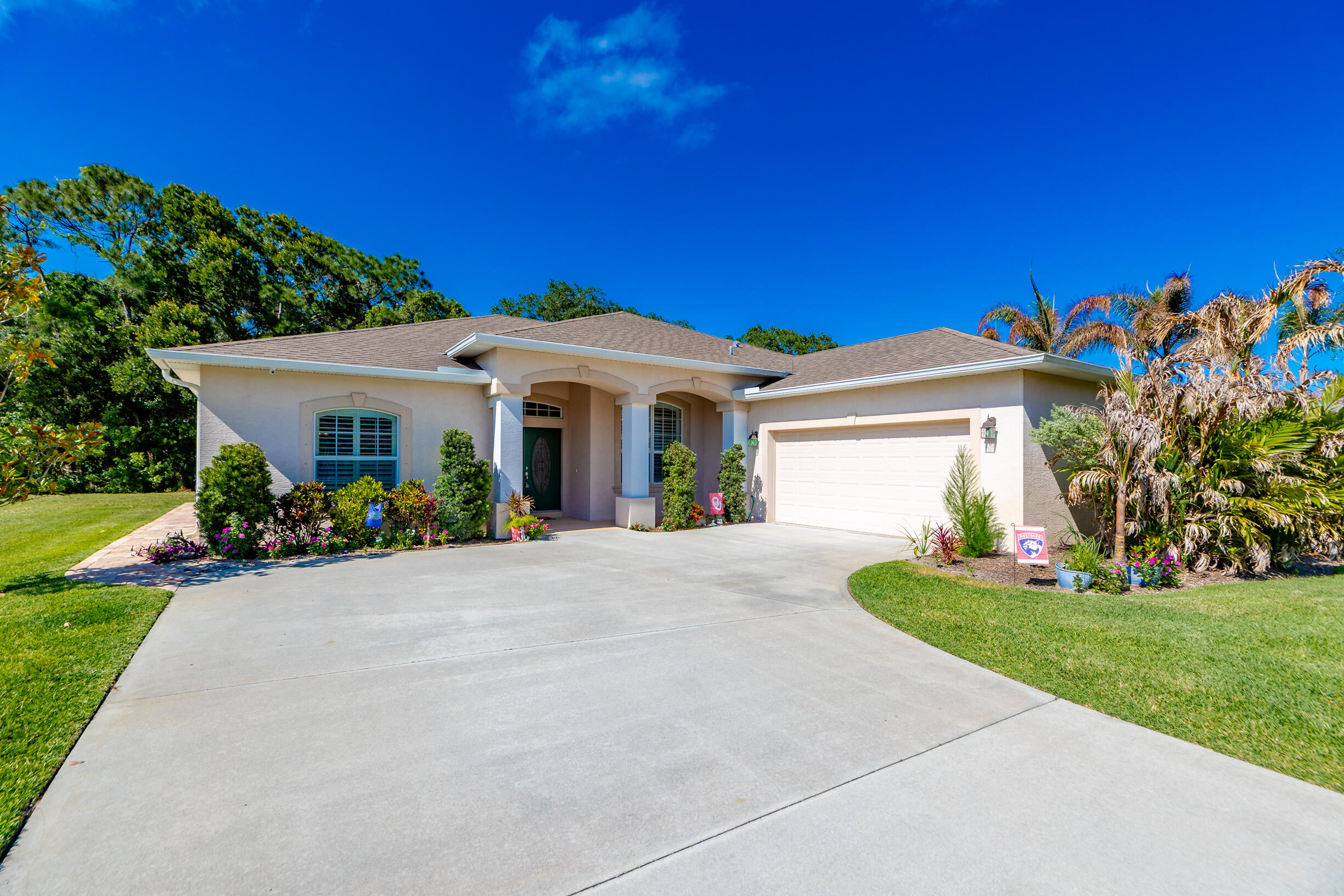 Foto de propiedad en 7445 36th Court, Vero Beach, FL 32967 Vero Beach con MLS# 