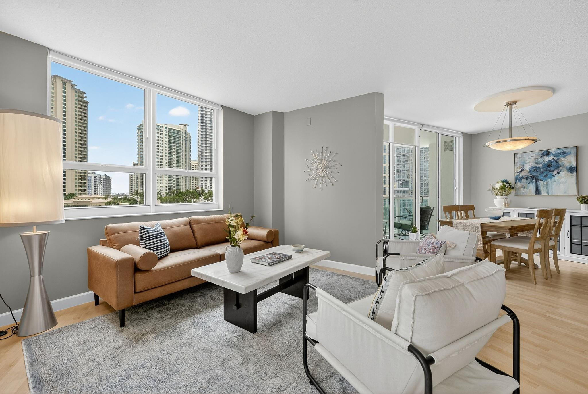 Foto de propiedad en 350 SE 2nd Street 1030, Fort Lauderdale, FL 33301 Fort Lauderdale con MLS# 