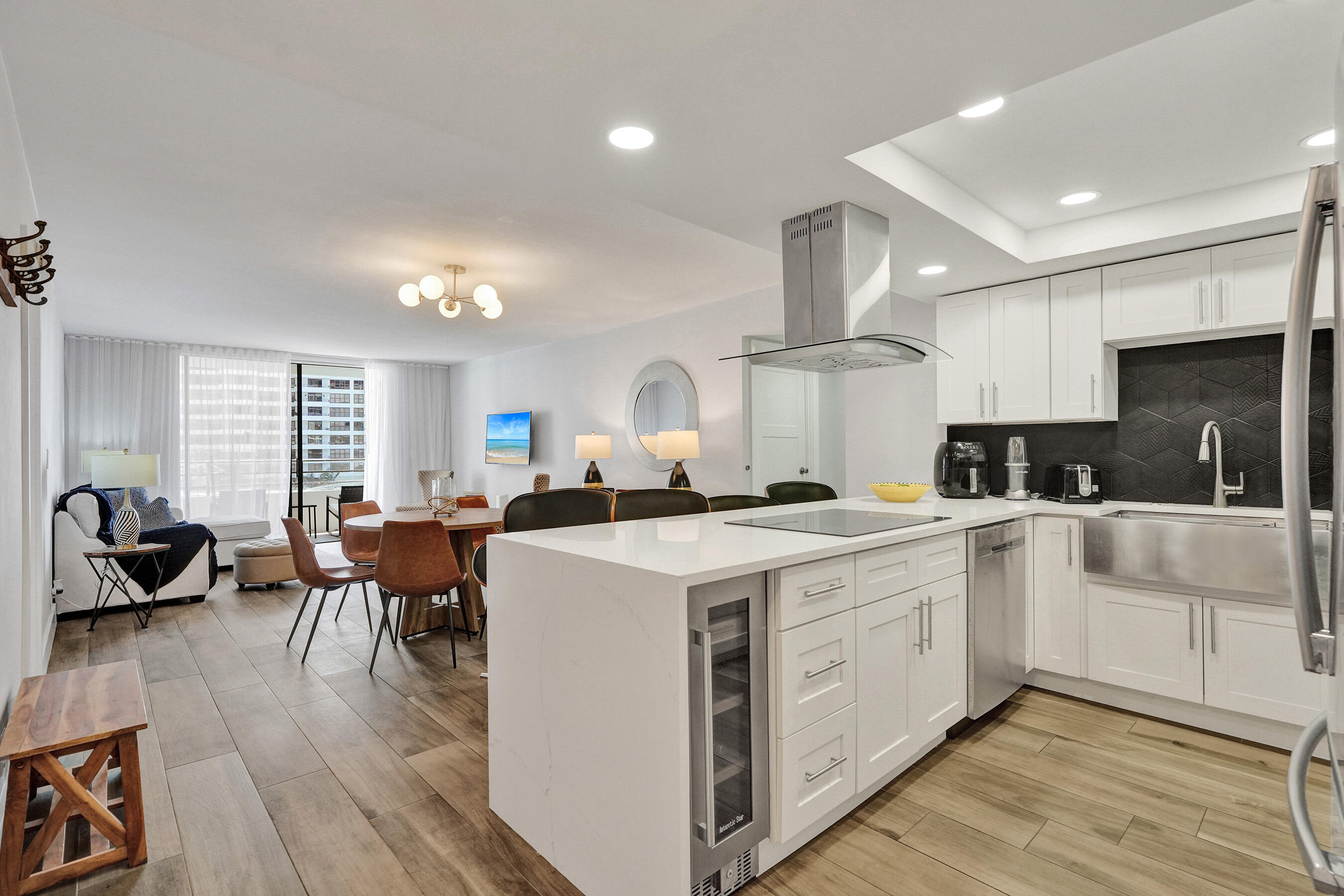 Foto de propiedad en 600 Three Islands Boulevard 615, Hallandale Beach, FL 33009 Hallandale Beach con MLS# 