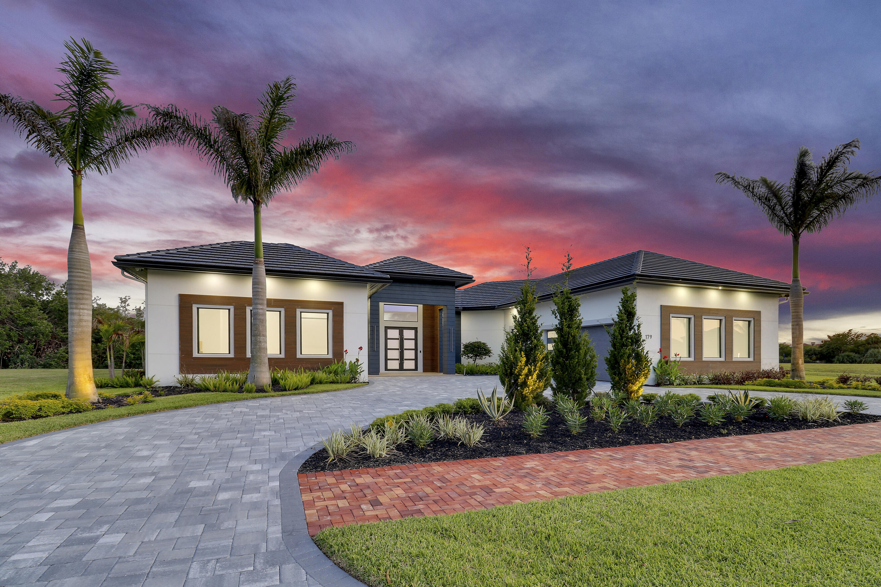 Foto de propiedad en 179 SE Via Terra Bella, Port St. Lucie, FL 34952 Port St. Lucie con MLS# 