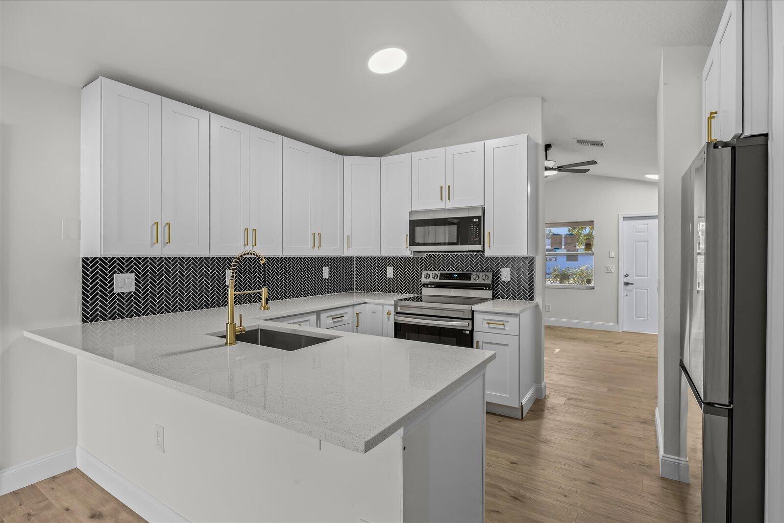 Vendido 945 SE Forrest Park Drive, Stuart, FL 34994, Stuart, FL 34994
