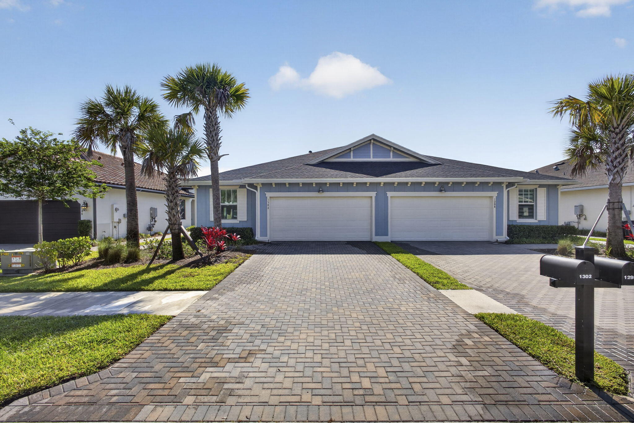 Foto de propiedad en 1302 Tangled Orch Trace, Loxahatchee, FL 33470 Loxahatchee con MLS# 