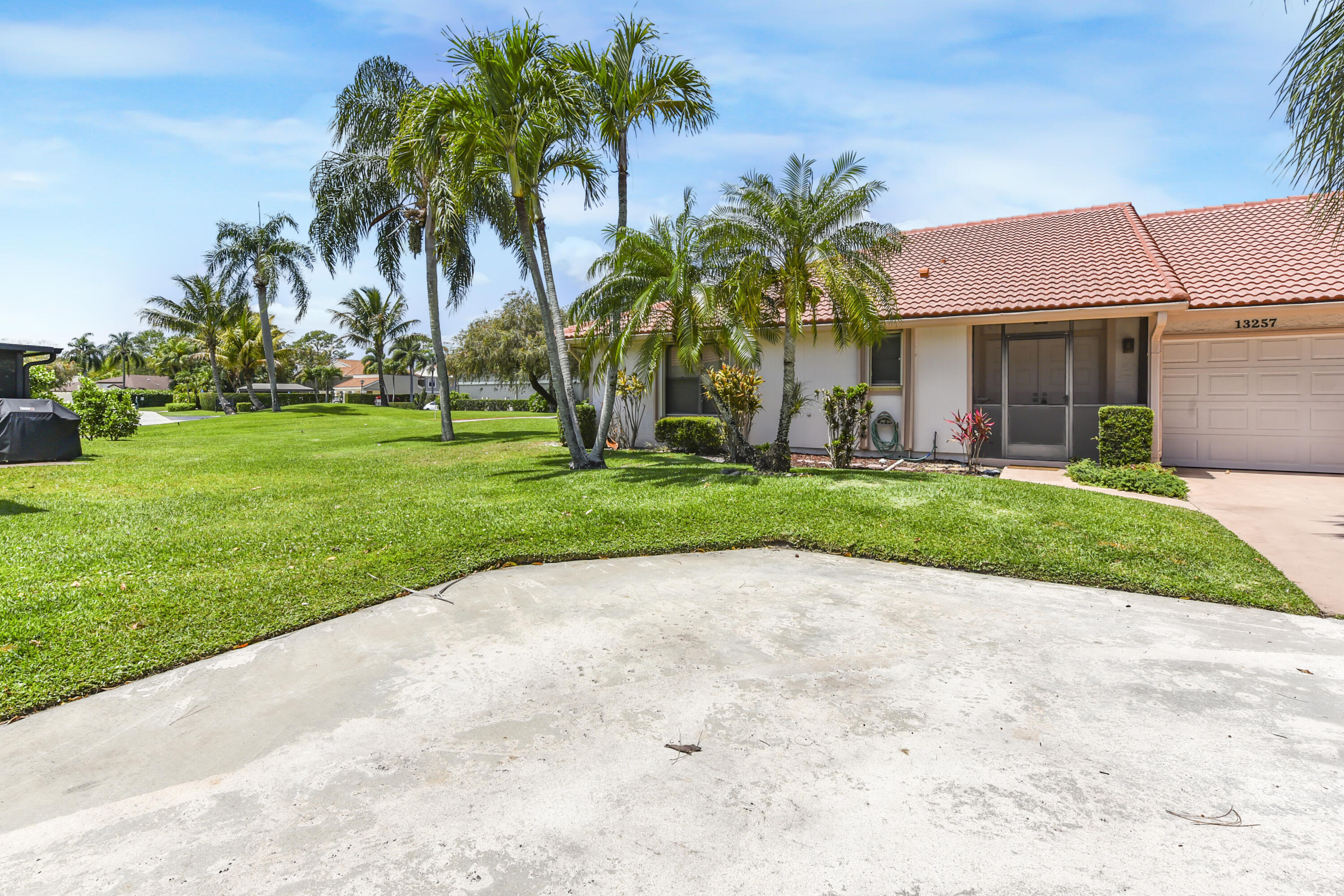 Foto de propiedad en 13257 Touchstone Place, Palm Beach Gardens, FL 33418 Palm Beach Gardens con MLS# 
