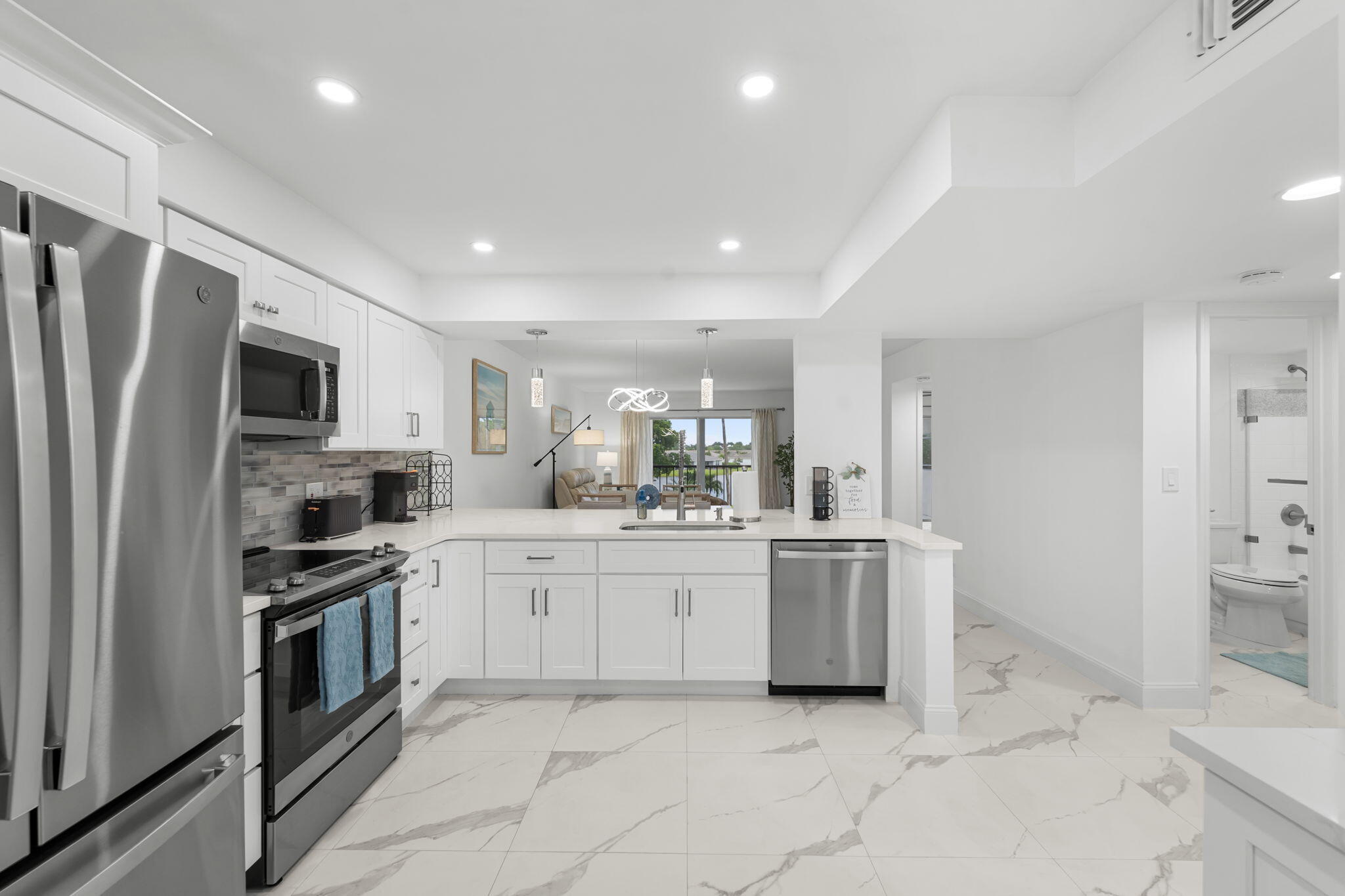 Foto de propiedad en 6936 Huntington Lane 302, Delray Beach, FL 33446 Delray Beach con MLS# 