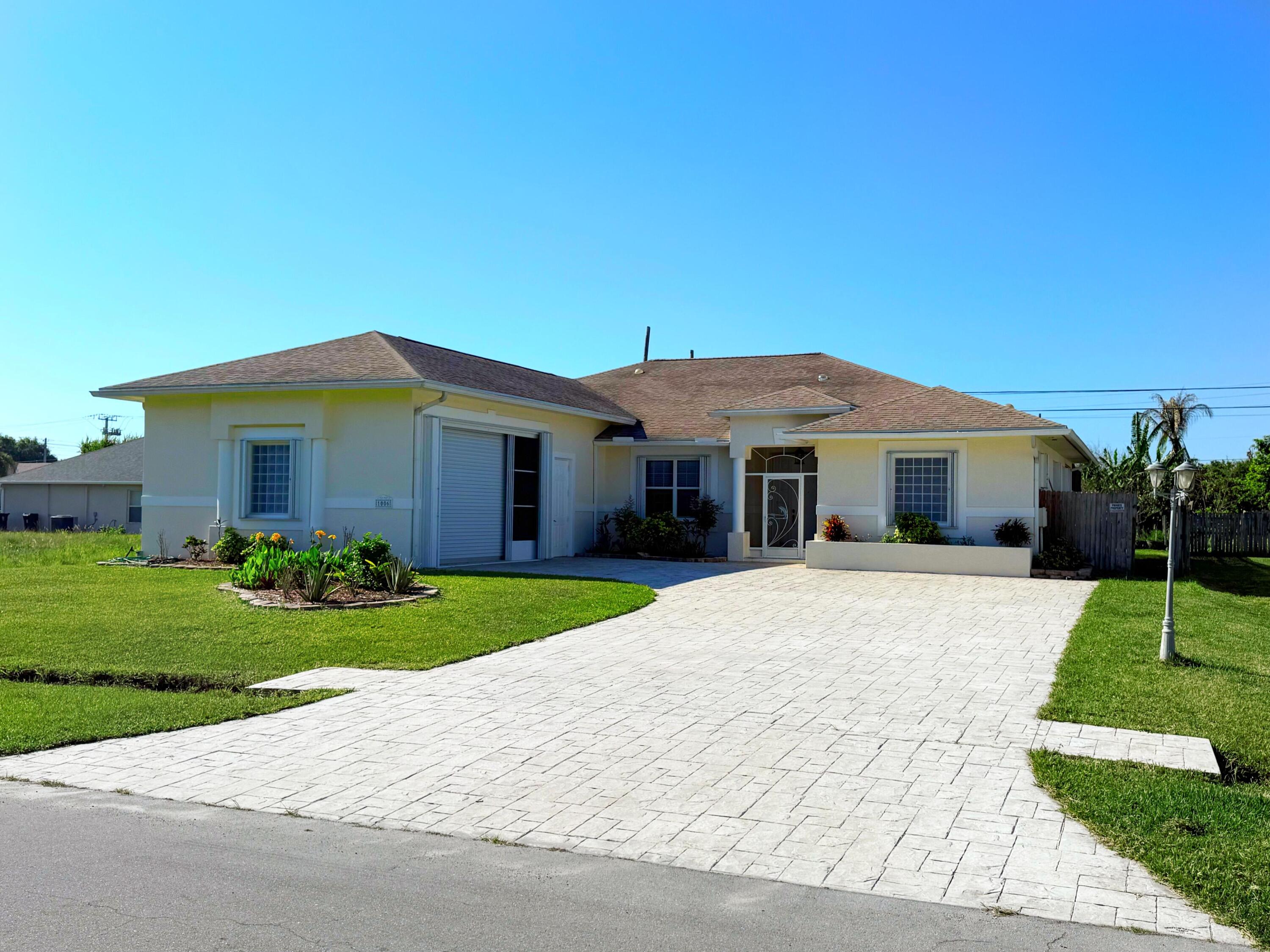 Foto de propiedad en 1006 SW Majorca Avenue, Port St. Lucie, FL 34953 Port St. Lucie con MLS# 