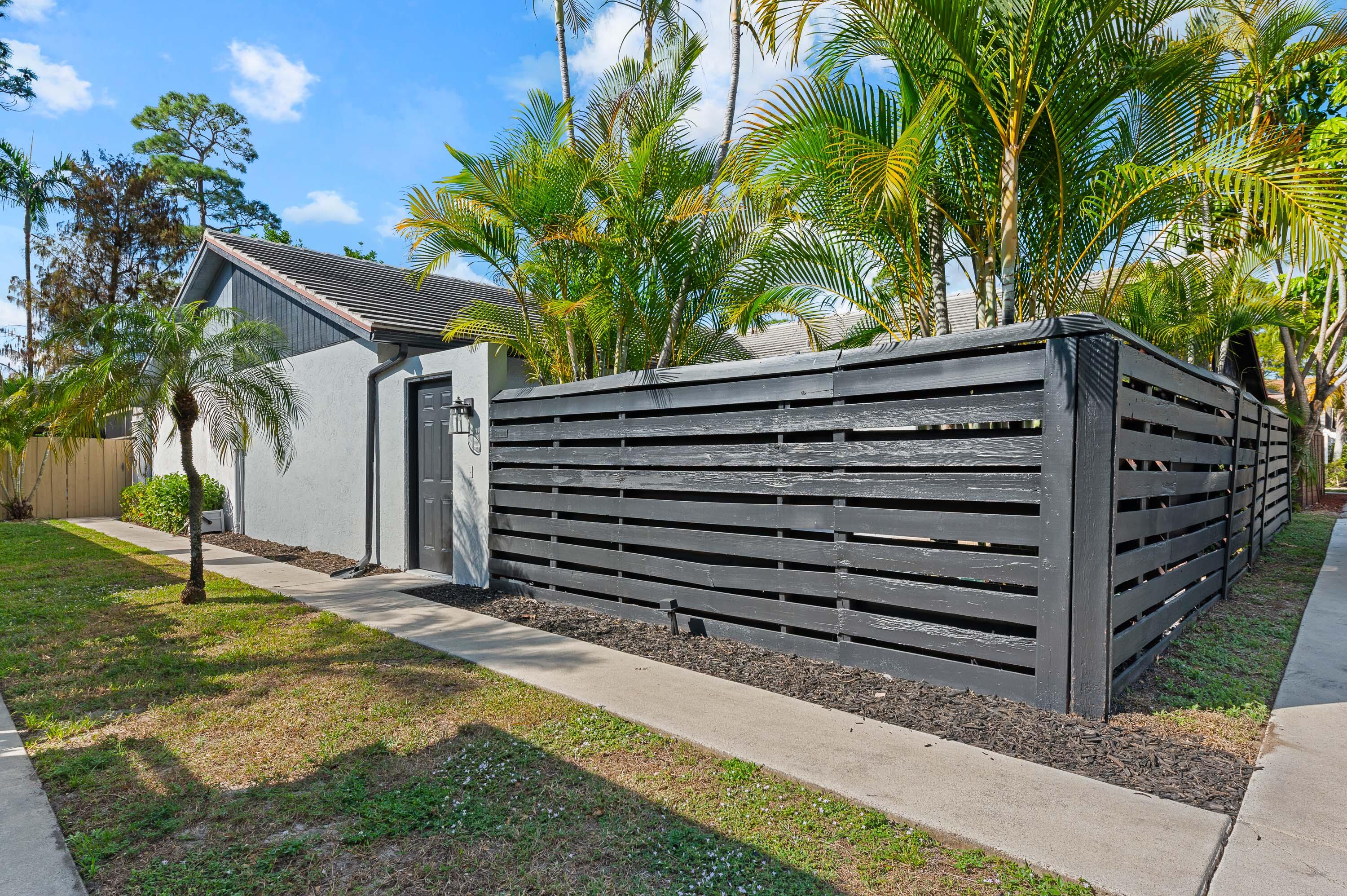 Foto de propiedad en 1277 Periwinkle Place, Wellington, FL 33414 Wellington con MLS# 