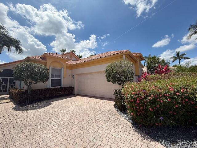 Foto de propiedad en 6350 Evian Place, Boynton Beach, FL 33437 Boynton Beach con MLS# 