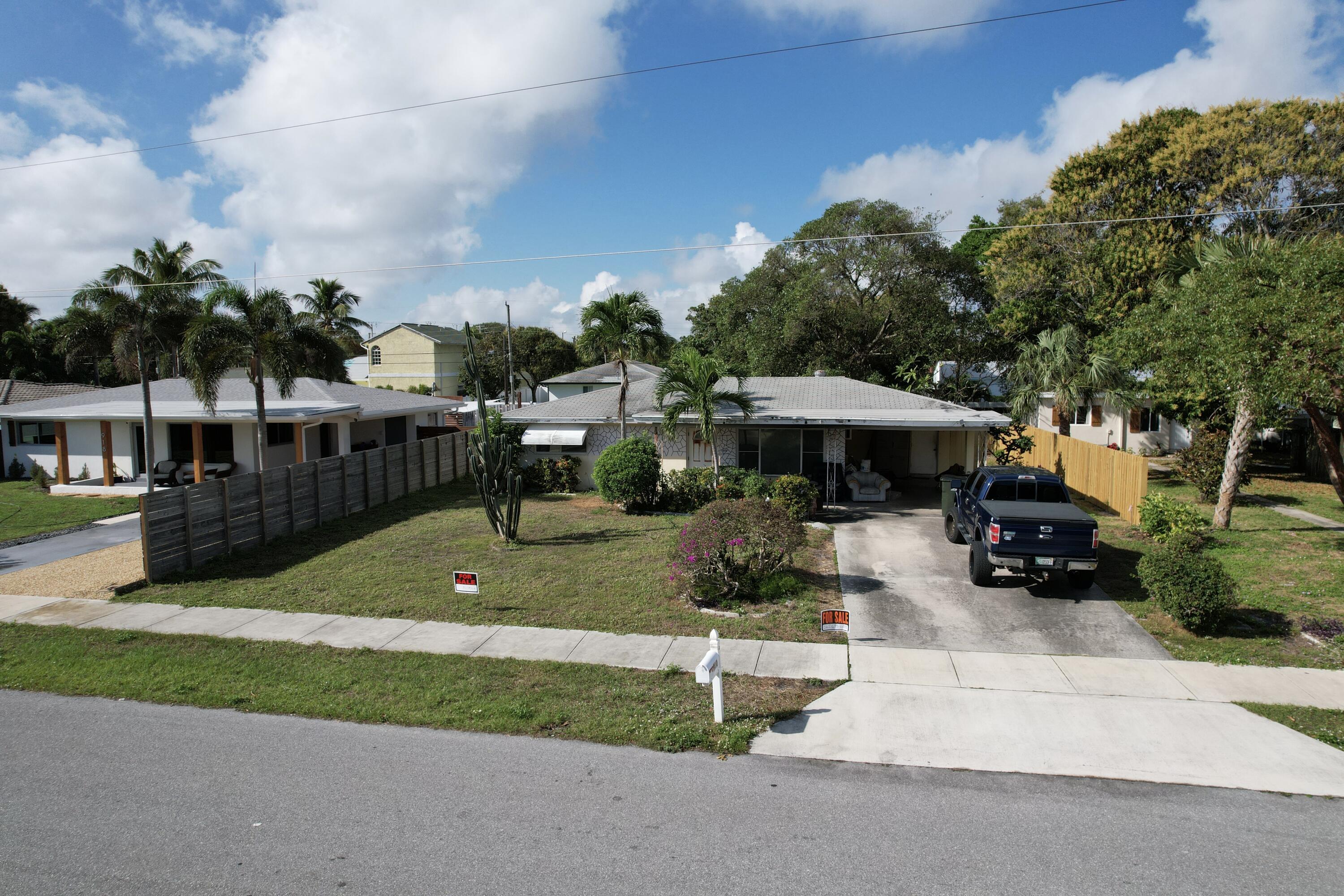 Foto de propiedad en 910 SE 3rd Avenue, Delray Beach, FL 33483 Delray Beach con MLS# 
