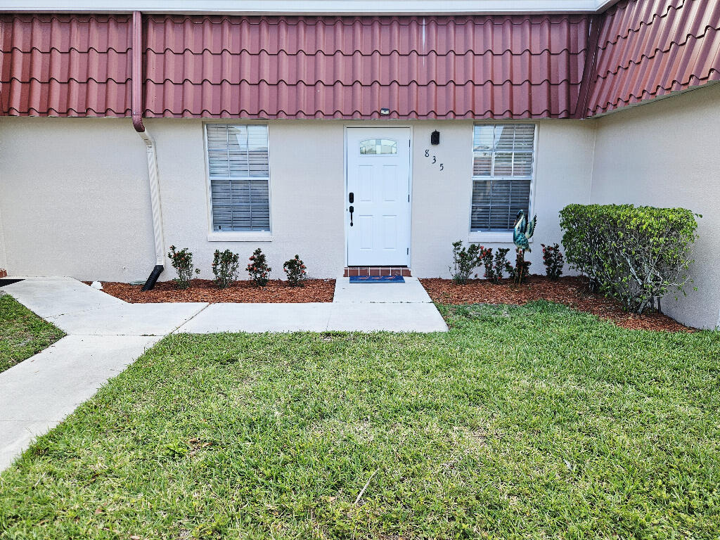 Vendido 835 Salem Lane, Greenacres, FL 33467, Greenacres, FL 33467