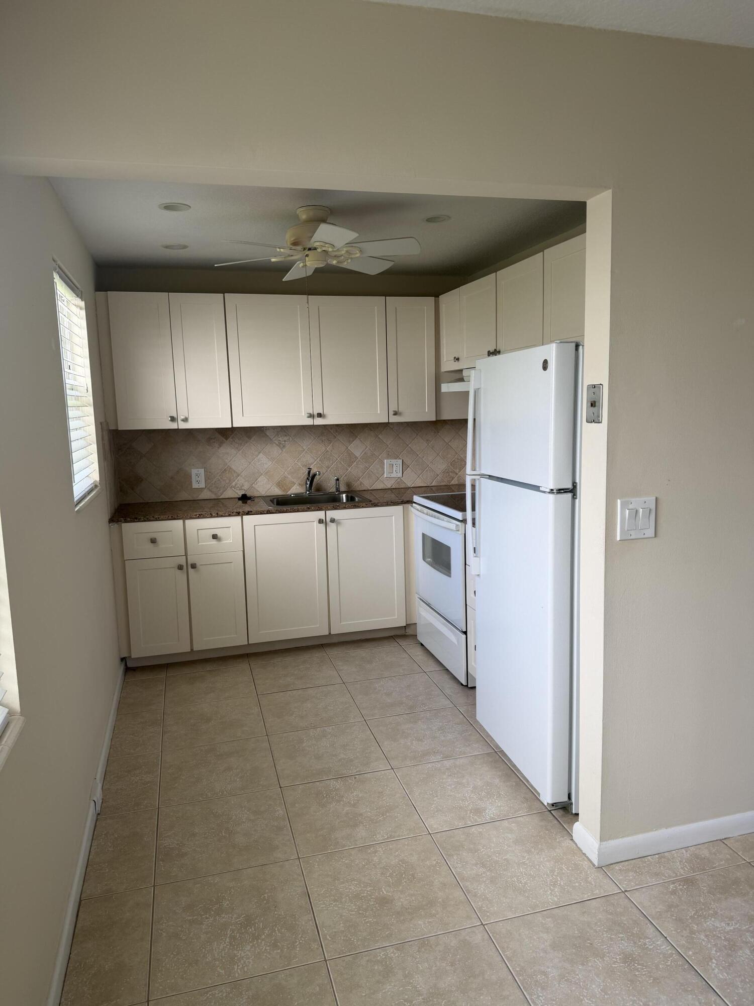 Foto de propiedad en 137 Fanshaw D, Boca Raton, FL 33434 Boca Raton con MLS# 