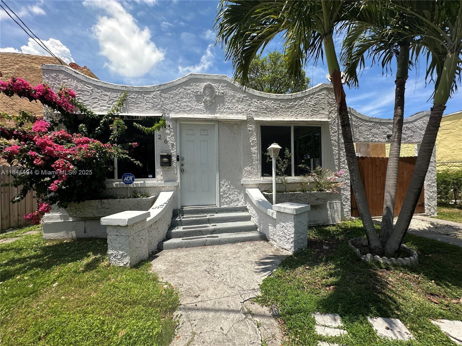 En Renta 267 NW 33rd Street 2, Miami, FL 33127, Miami, FL 33127