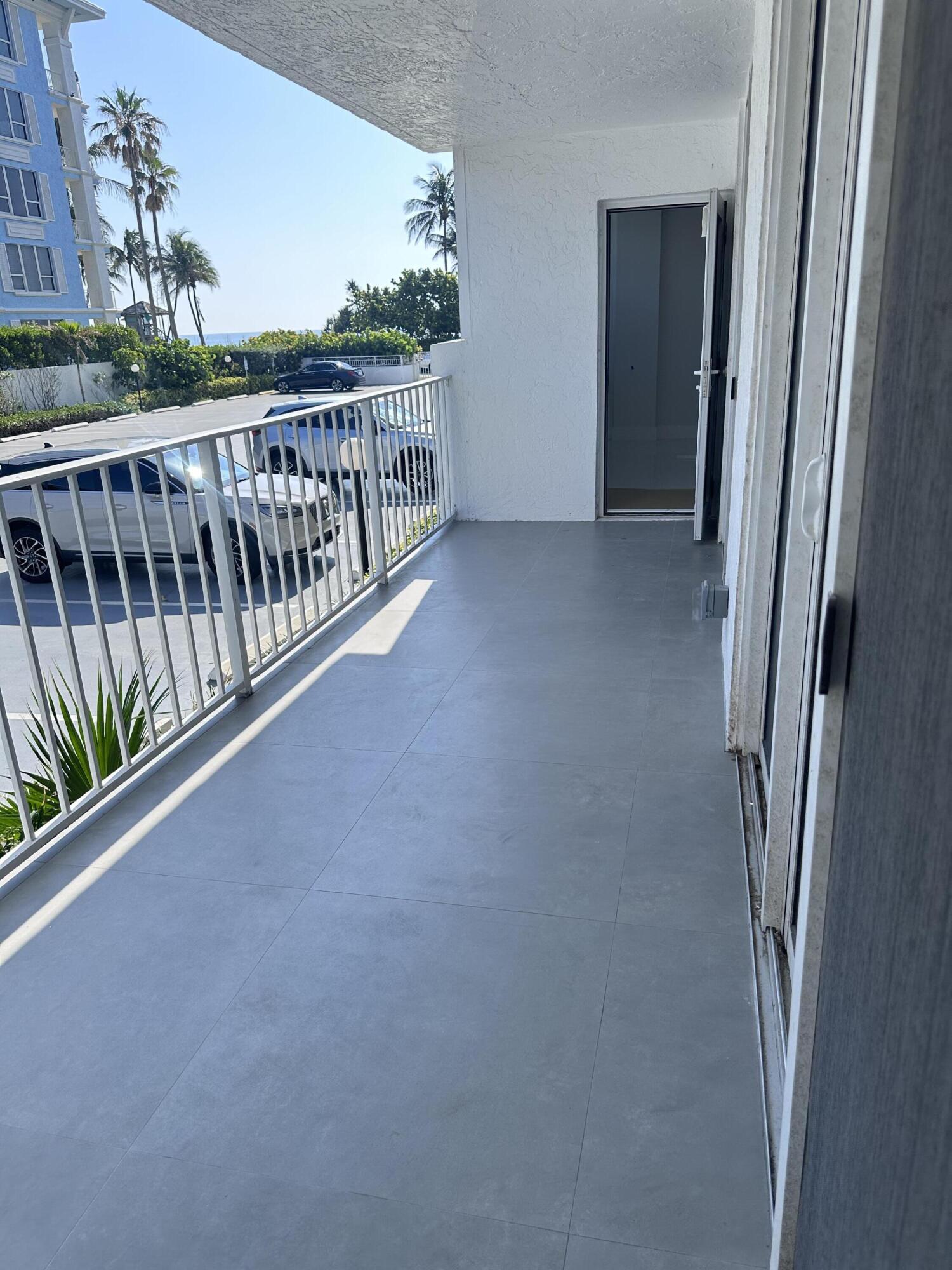 Foto de propiedad en 800 SE 20th Avenue 105, Deerfield Beach, FL 33441 Deerfield Beach con MLS# 