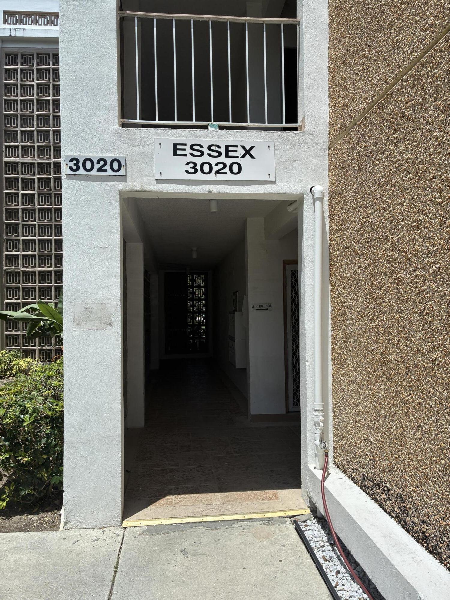 Foto de propiedad en 3020 NE 16th Avenue 102, Oakland Park, FL 33334 Oakland Park con MLS# 