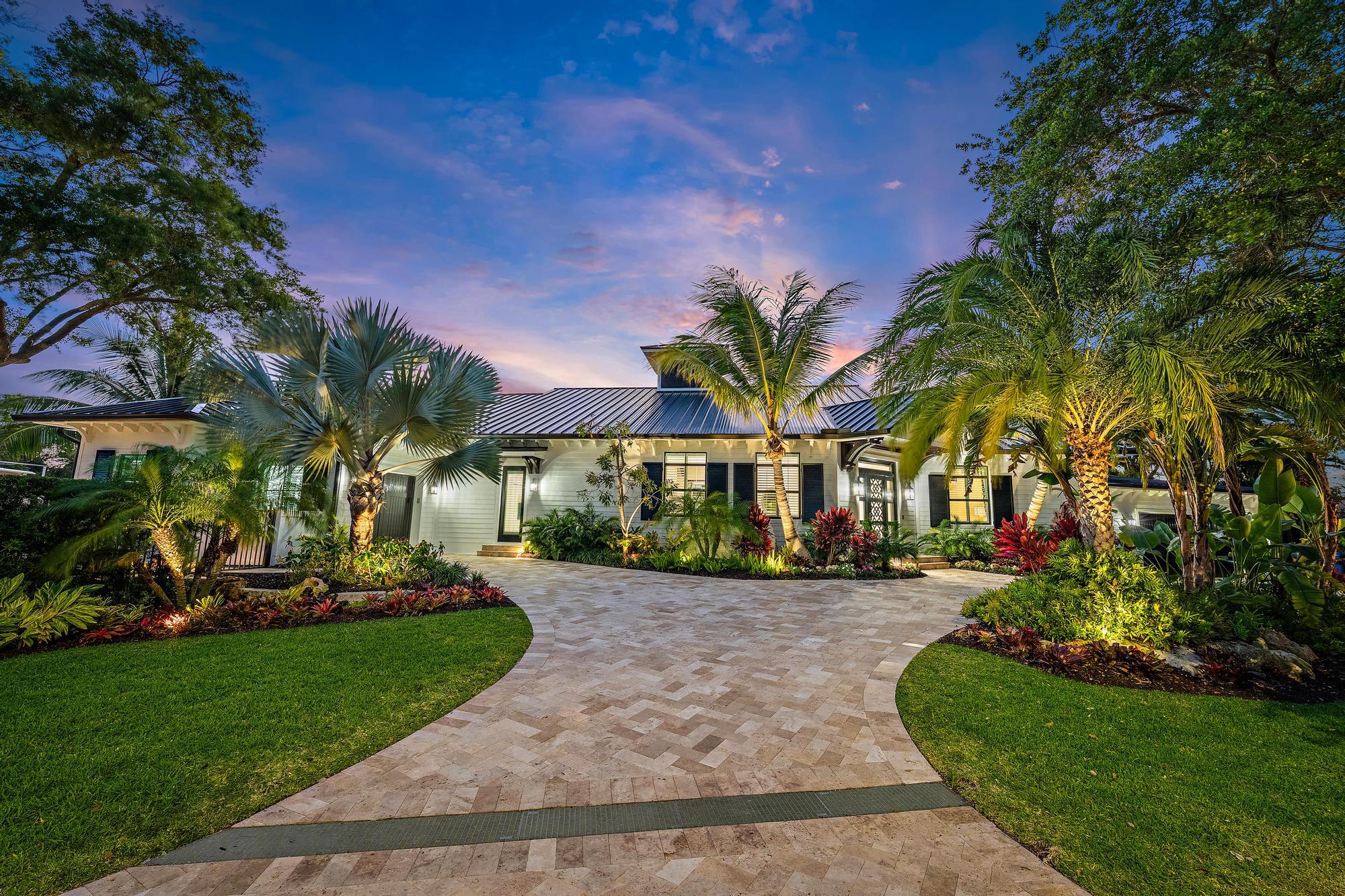 Foto de propiedad en 942 Pompano Drive, Jupiter, FL 33458 Jupiter con MLS# 