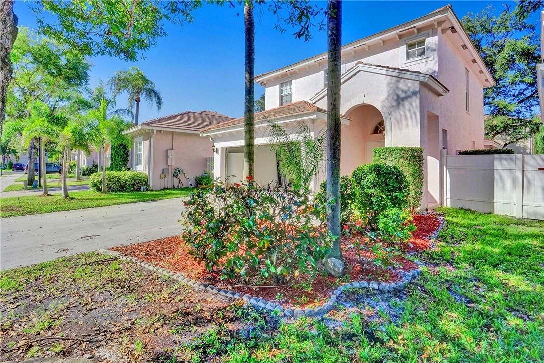 Foto de propiedad en 4837 NW 19th Street, Coconut Creek, FL 33063 Coconut Creek con MLS# 