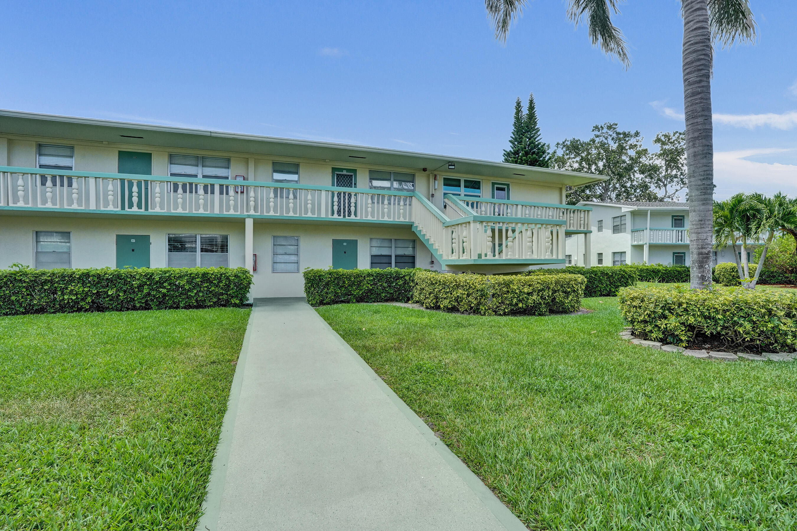 Foto de propiedad en 358 Oakridge T 358, Deerfield Beach, FL 33442 Deerfield Beach con MLS# 