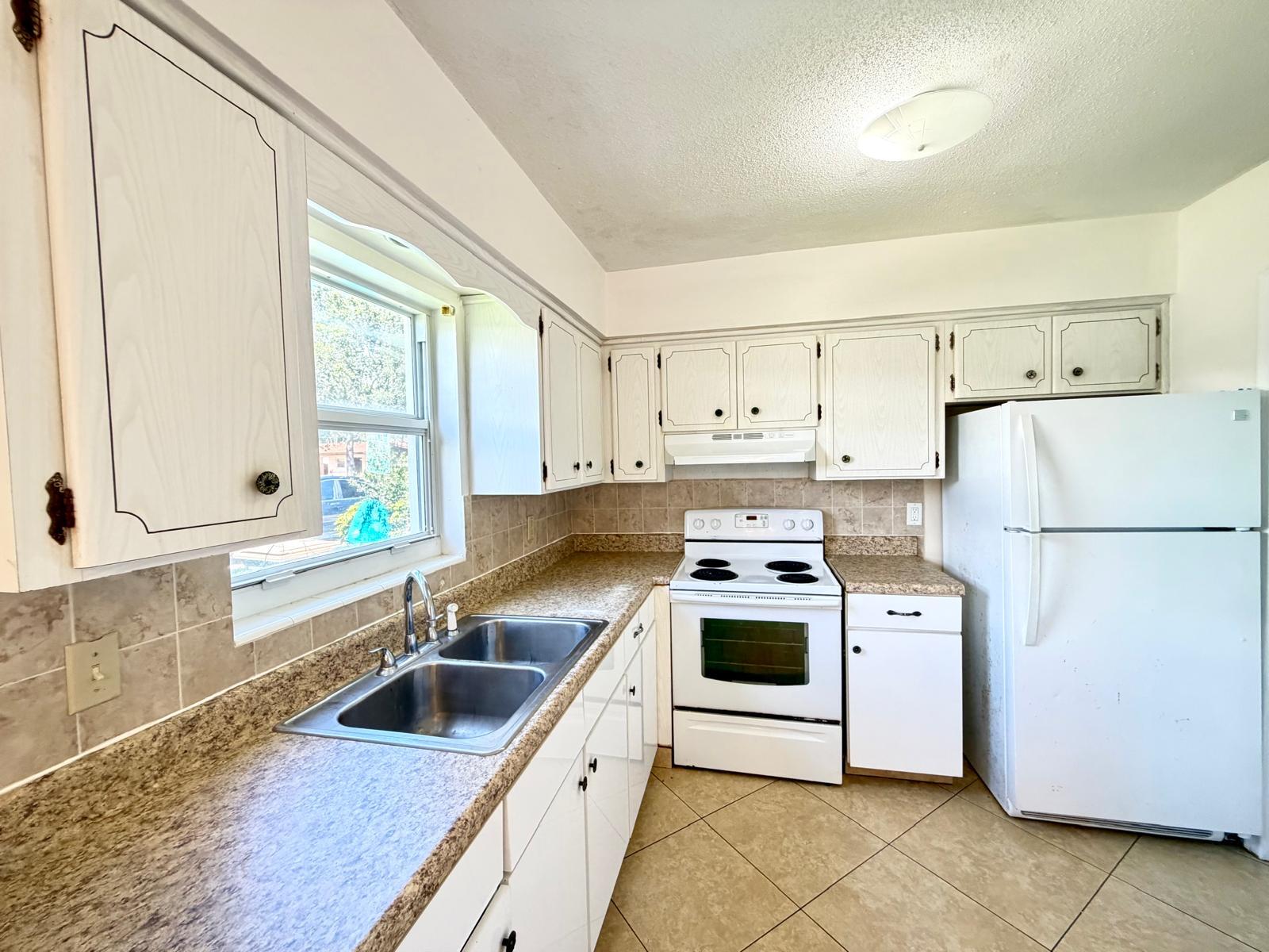 Alquilada 4731 NE 21st Terrace 2, Lighthouse Point, FL 33064, Lighthouse Point, FL 33064