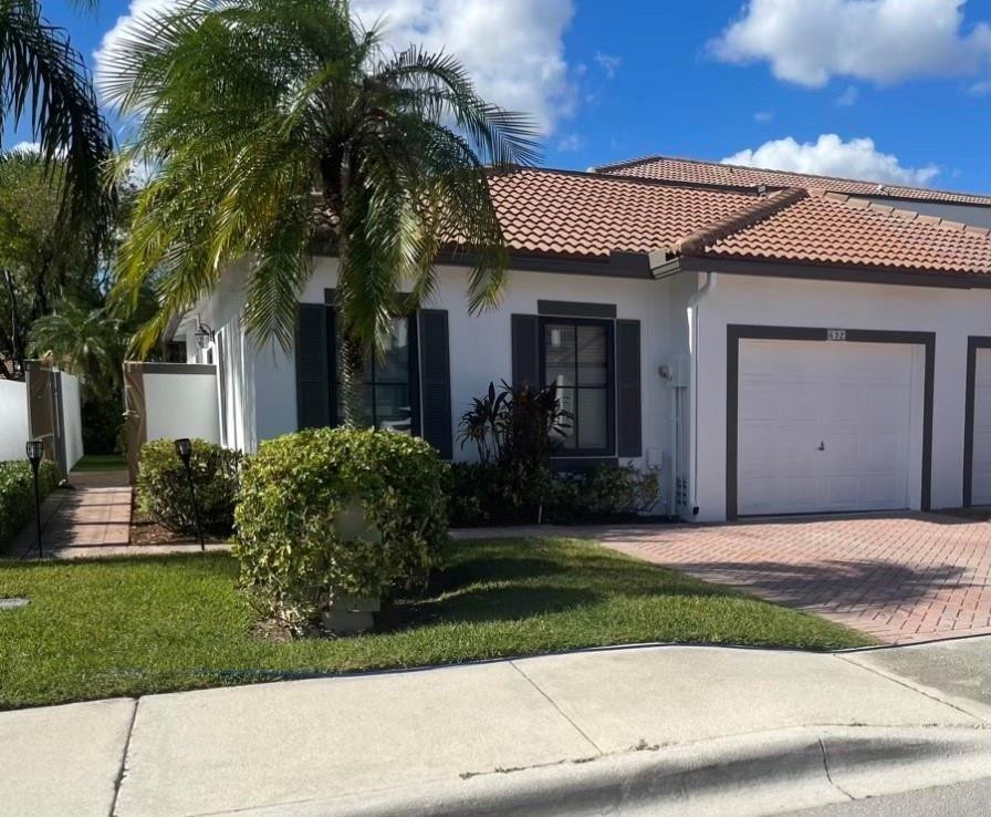 Alquilada 692 SW 158th Terrace, Pembroke Pines, FL 33027, Pembroke Pines, FL 33027