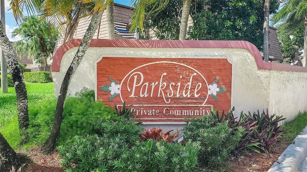 Foto de propiedad en 2561 NW 99th Avenue, Coral Springs, FL 33065 Coral Springs con MLS# 