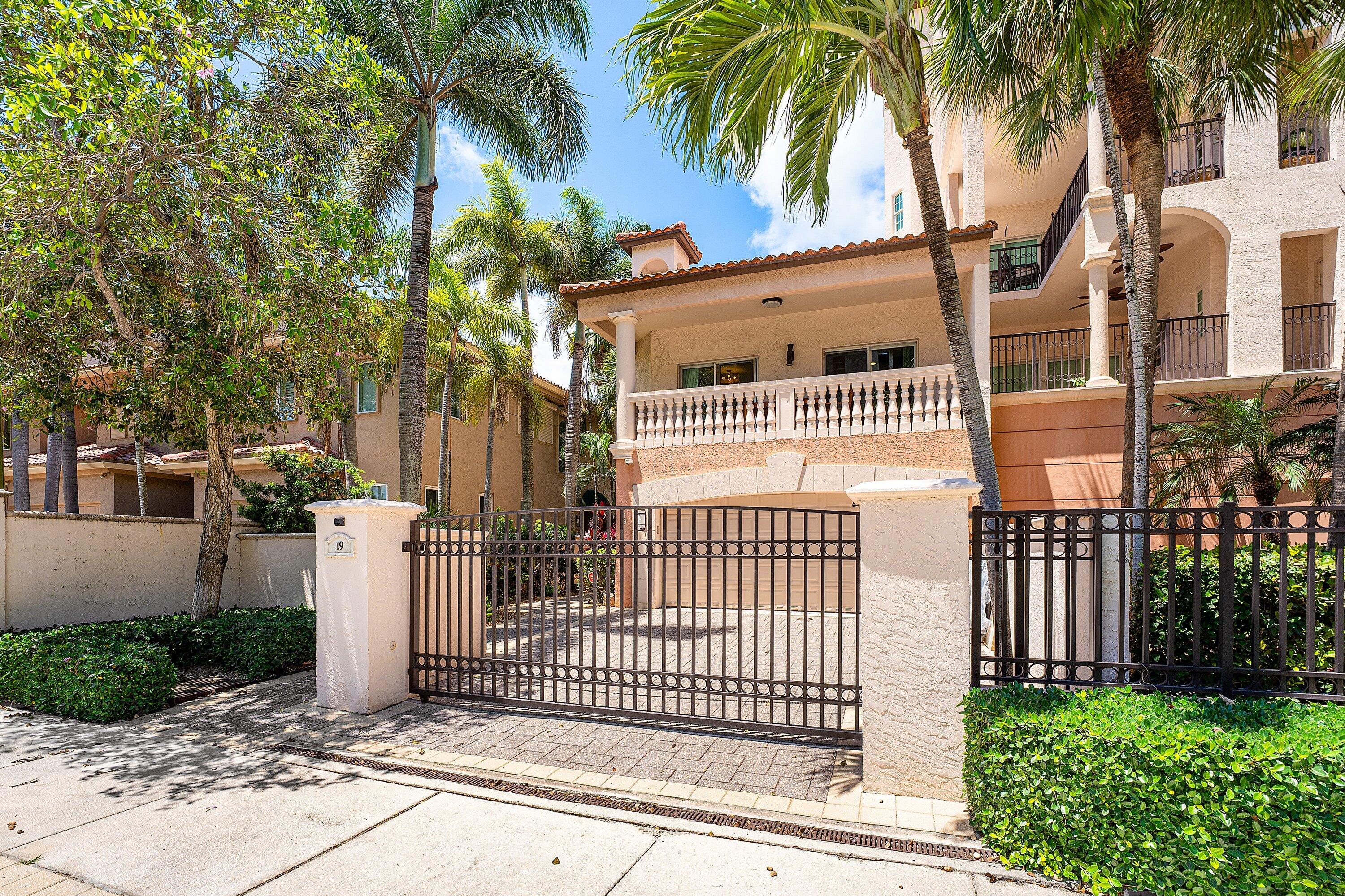 Foto de propiedad en 19 Hendricks Isle, Fort Lauderdale, FL 33301 Fort Lauderdale con MLS# 