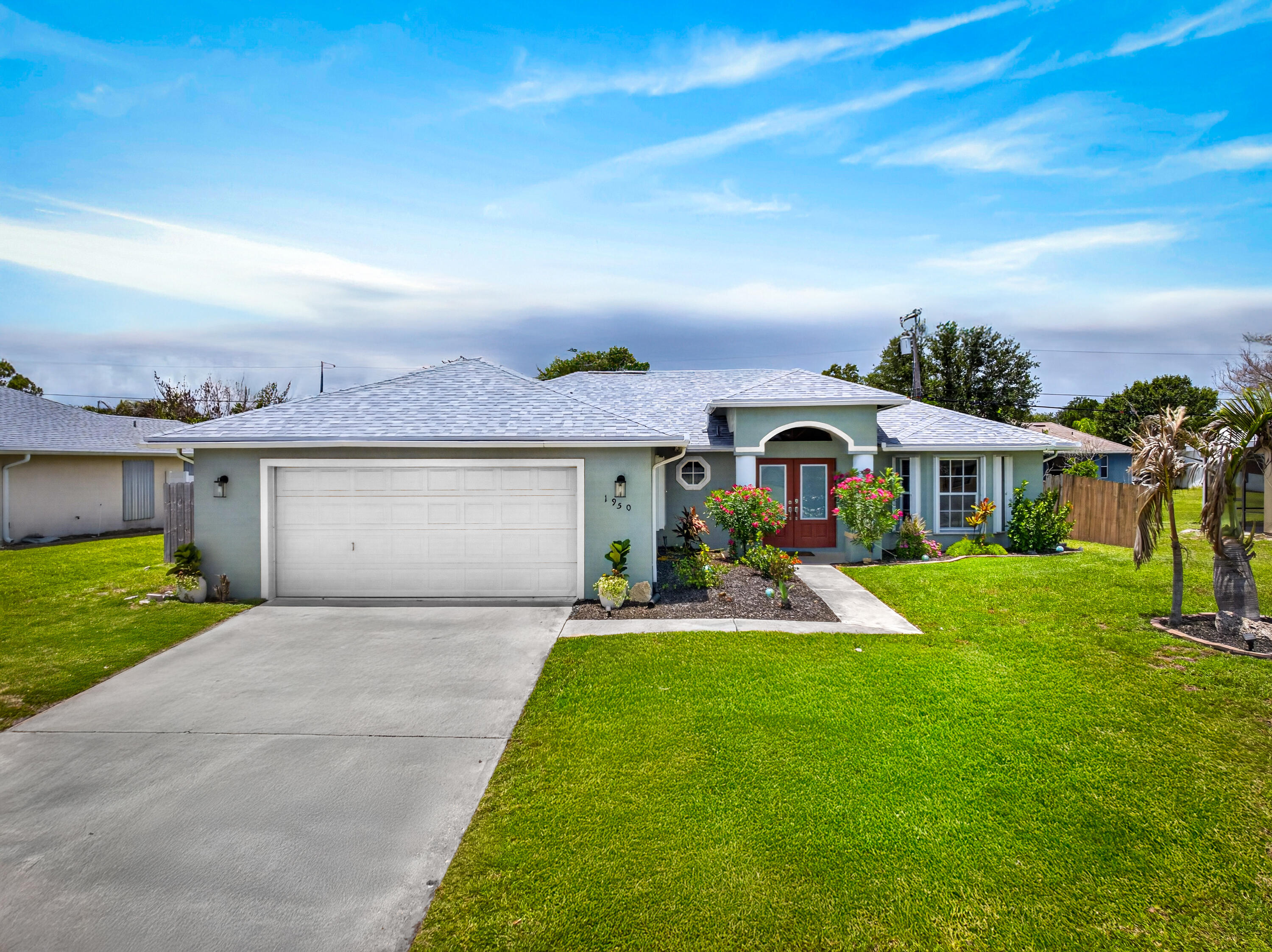 Foto de propiedad en 1950 SW Beard Street, Port St. Lucie, FL 34953 Port St. Lucie con MLS# 