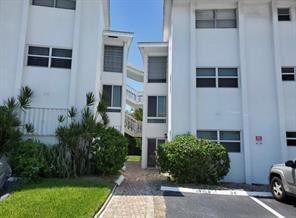 Foto de propiedad en 224 Hibiscus Avenue 260, Lauderdale-By-The-Sea, FL 33308 Lauderdale-By-The-Sea con MLS# 
