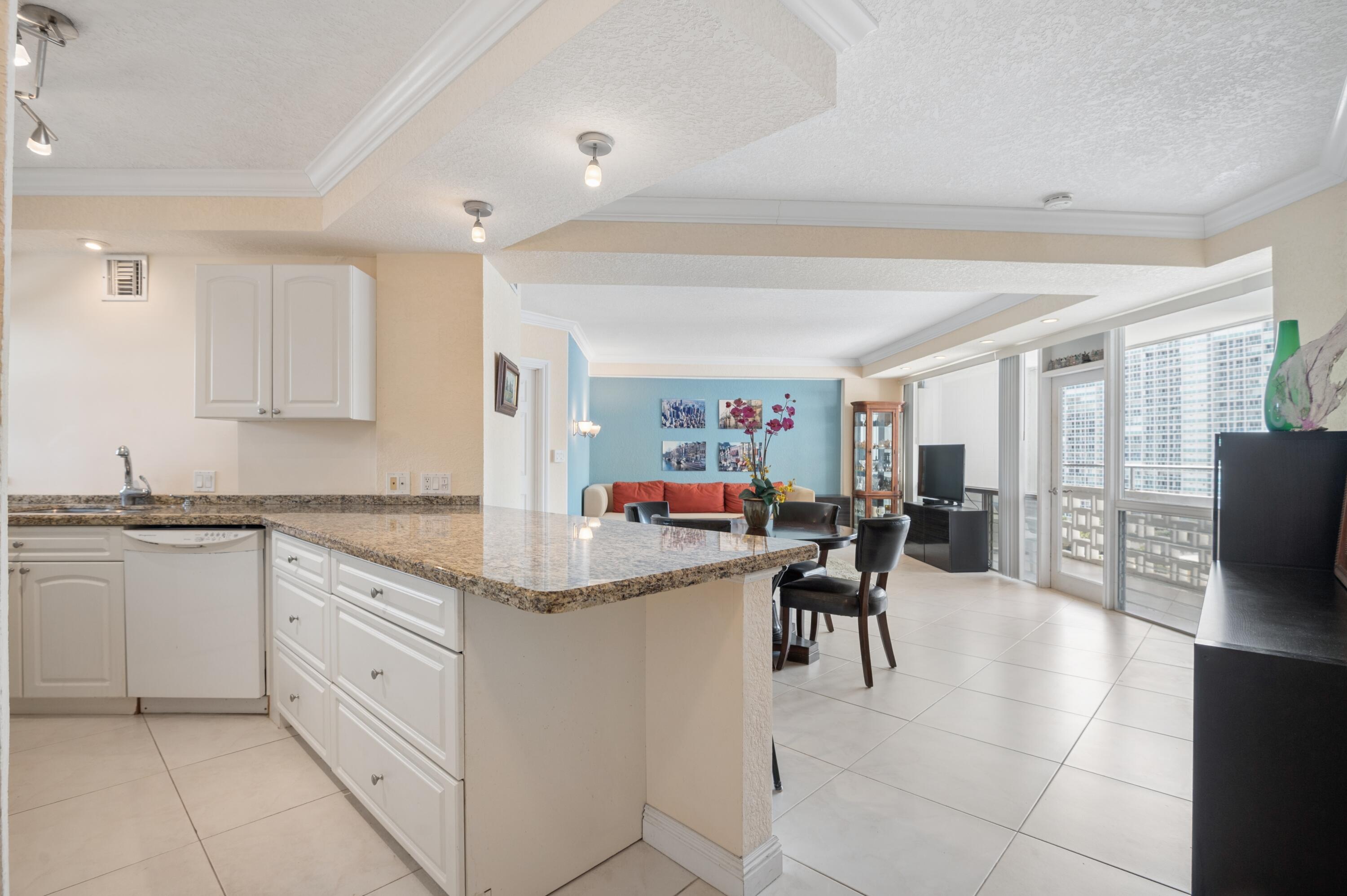 Foto de propiedad en 1900 S Ocean Drive 1006, Fort Lauderdale, FL 33316 Fort Lauderdale con MLS# 