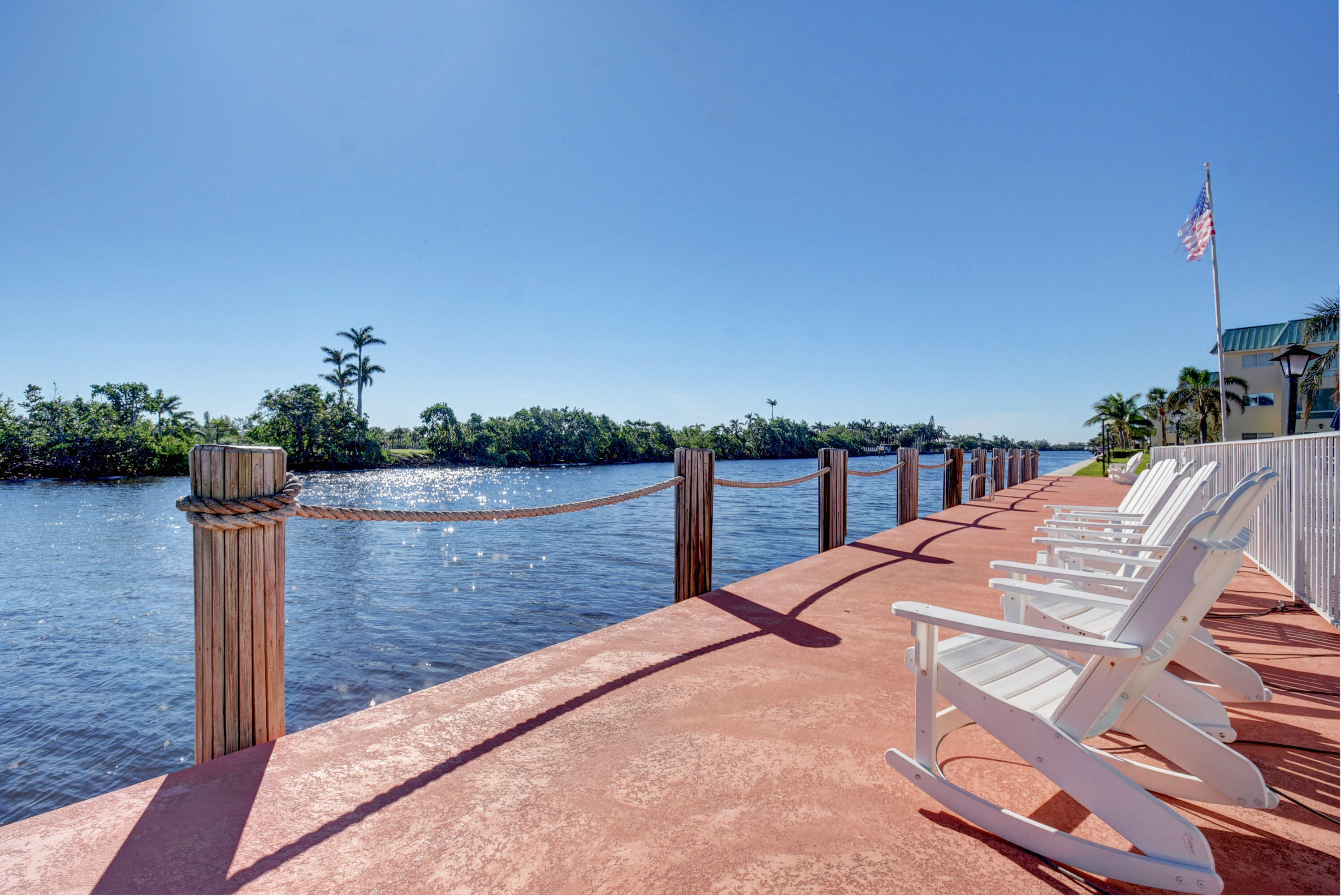 Foto de propiedad en 22 Colonial Club Drive 103, Boynton Beach, FL 33435 Boynton Beach con MLS# 