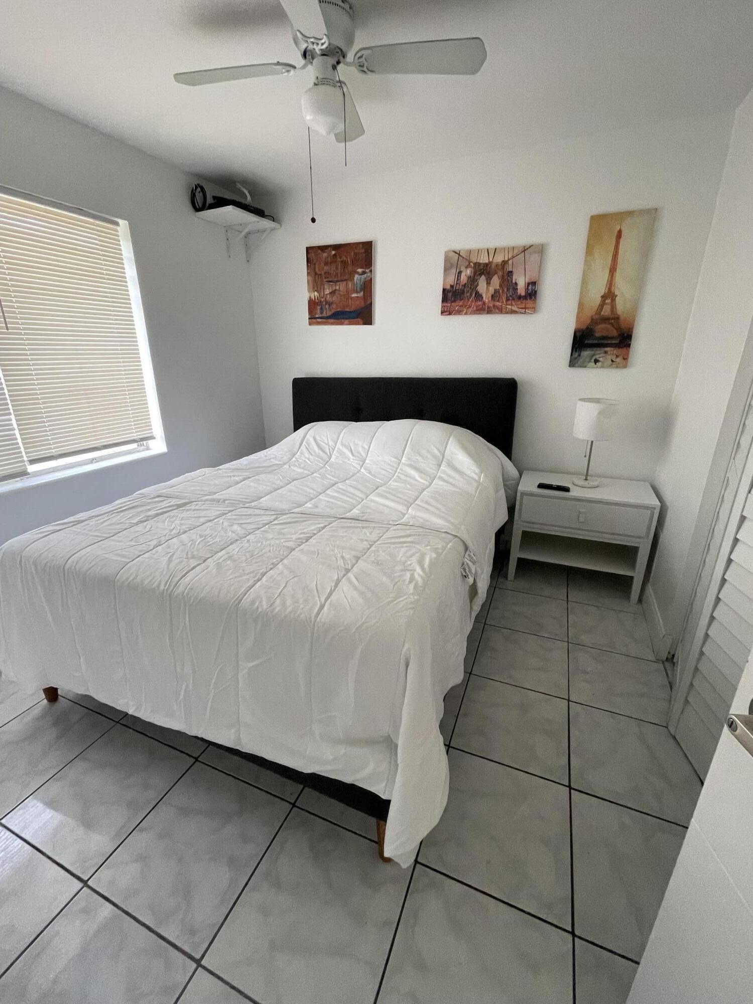 Foto de propiedad en 1135 NE 15th Avenue 4, Fort Lauderdale, FL 33304 Fort Lauderdale con MLS# 