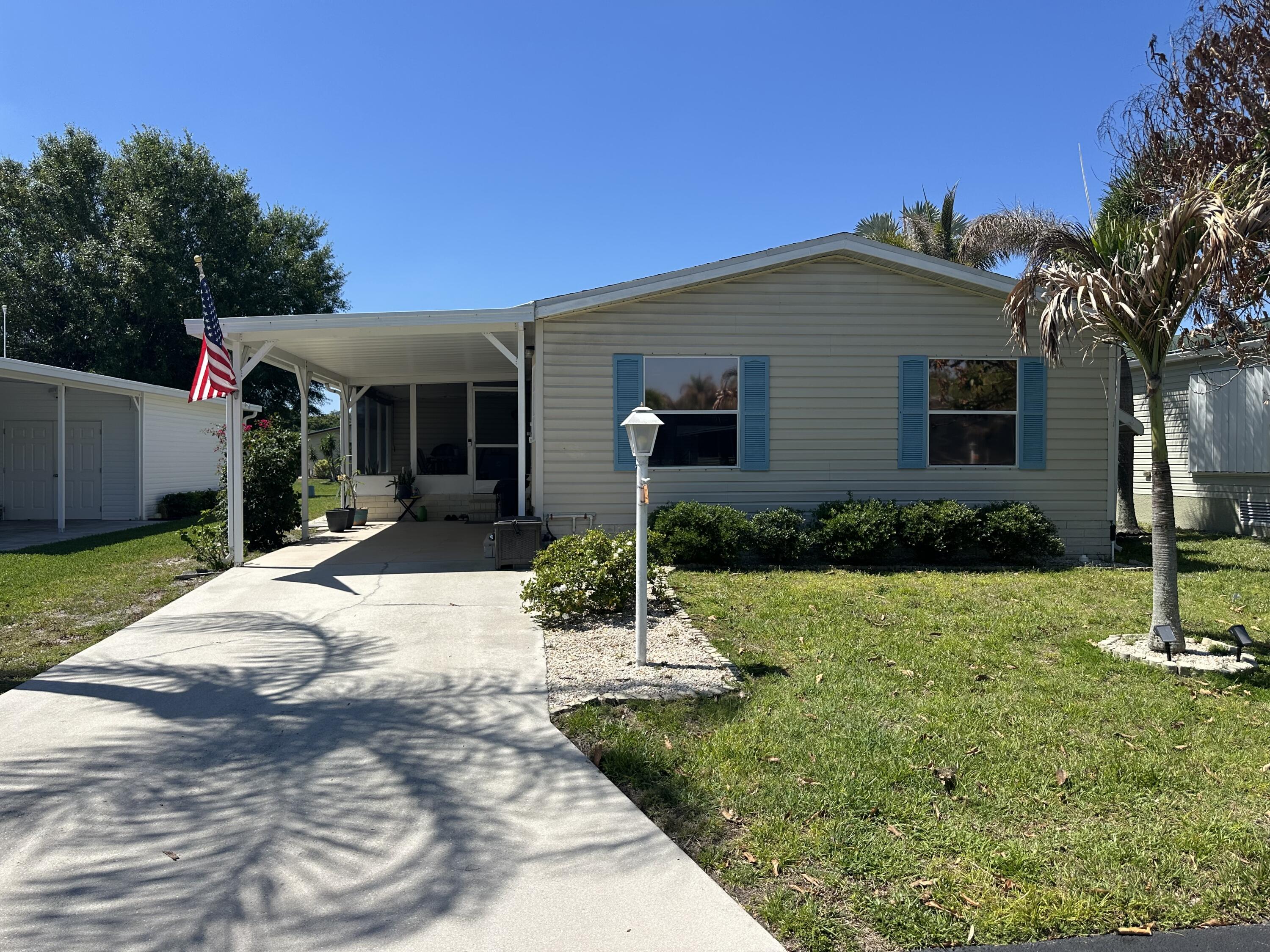 Foto de propiedad en 223 Sea Conch Place 14, Fort Pierce, FL 34982 Fort Pierce con MLS# 