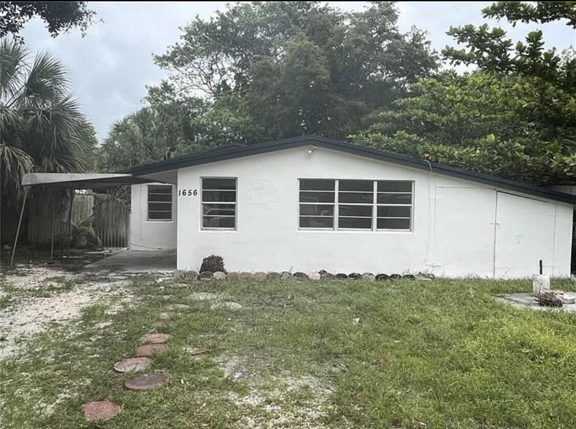 Foto de propiedad en 1656 SW 30th Avenue, Fort Lauderdale, FL 33312 Fort Lauderdale con MLS# 