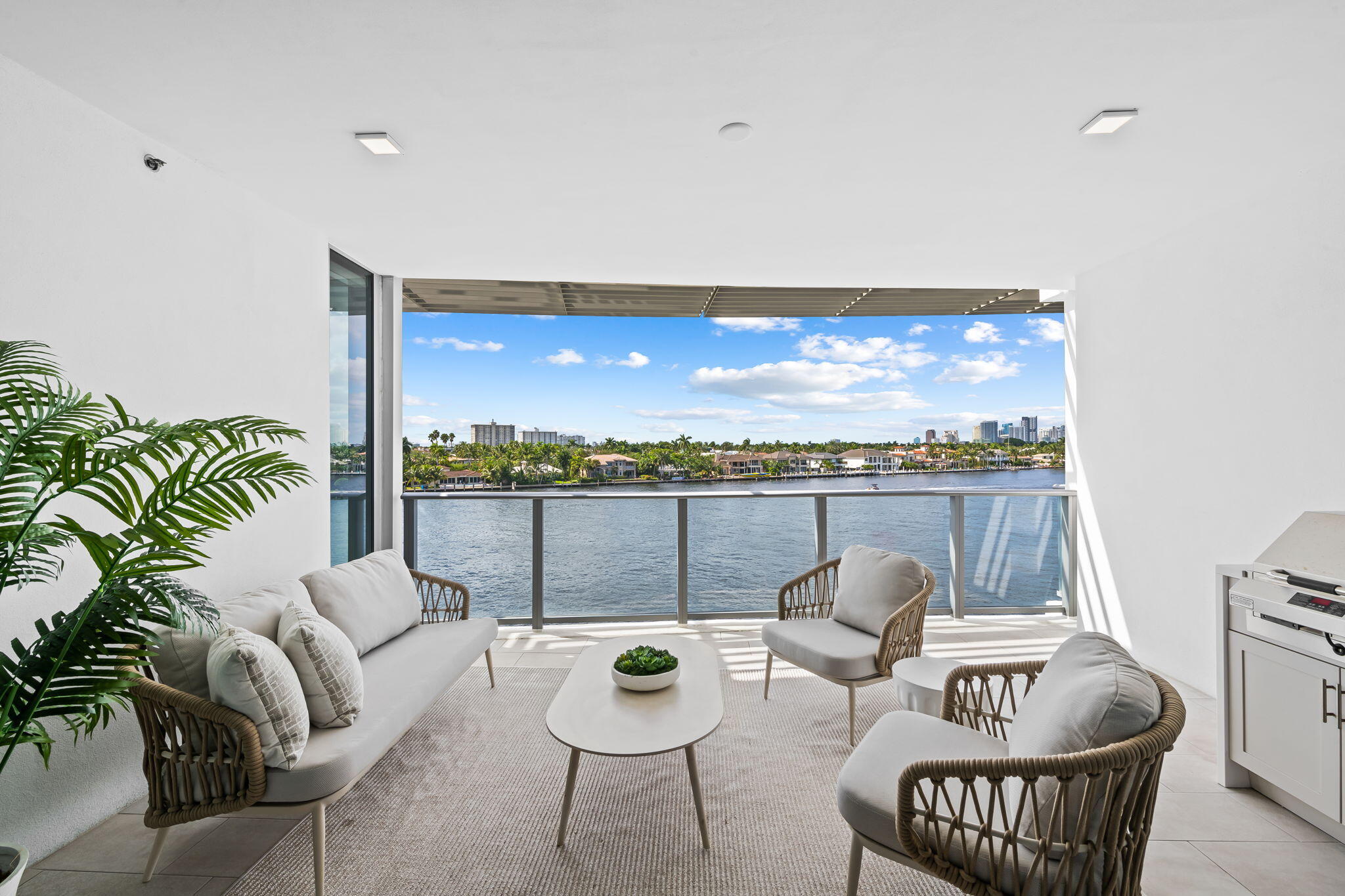 Vendido 435 Bayshore Drive 302, Fort Lauderdale, FL 33304, Fort Lauderdale, FL 33304