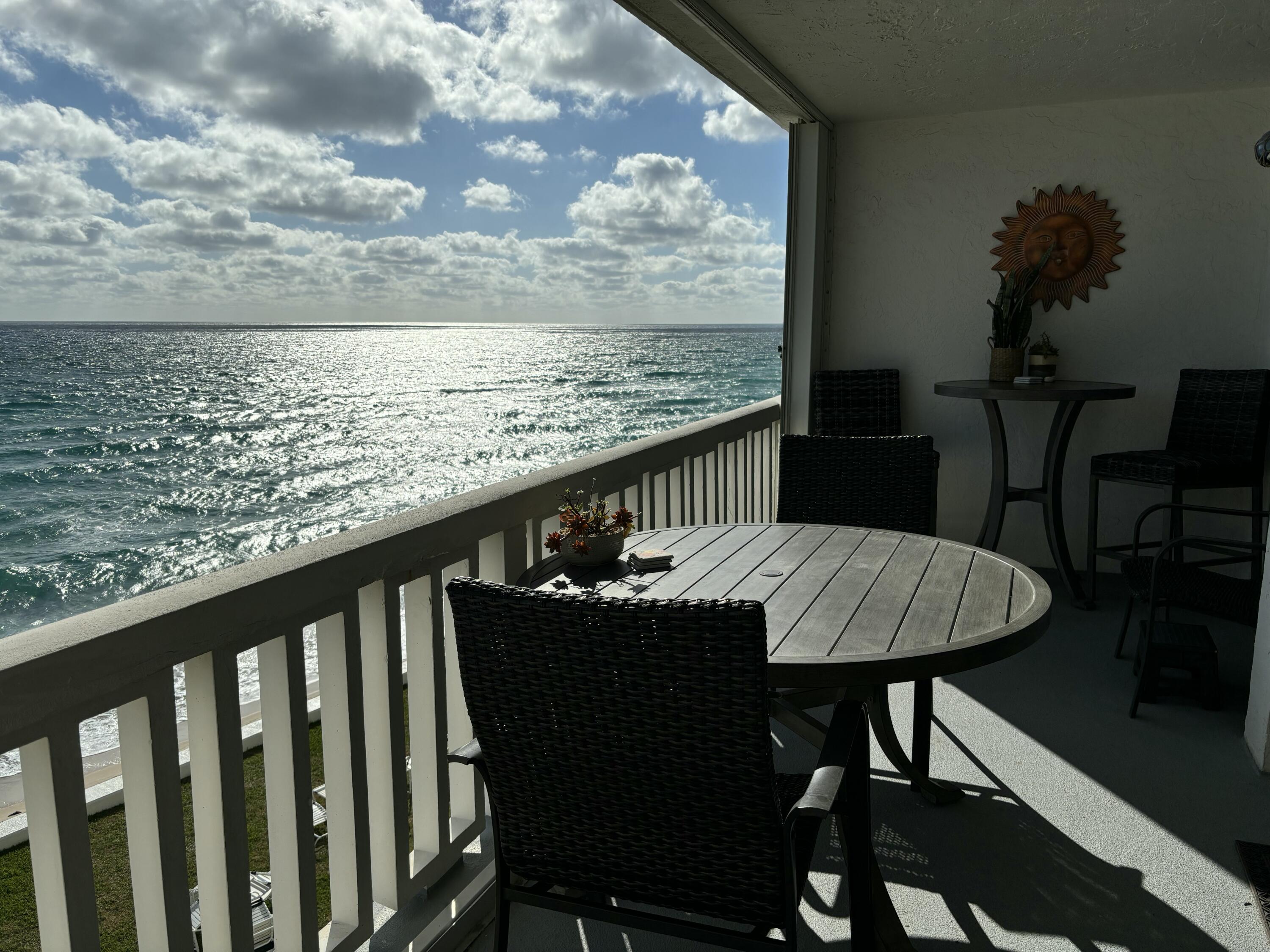 Foto de propiedad en 3570 S Ocean Boulevard 500, South Palm Beach, FL 33480 South Palm Beach con MLS# 