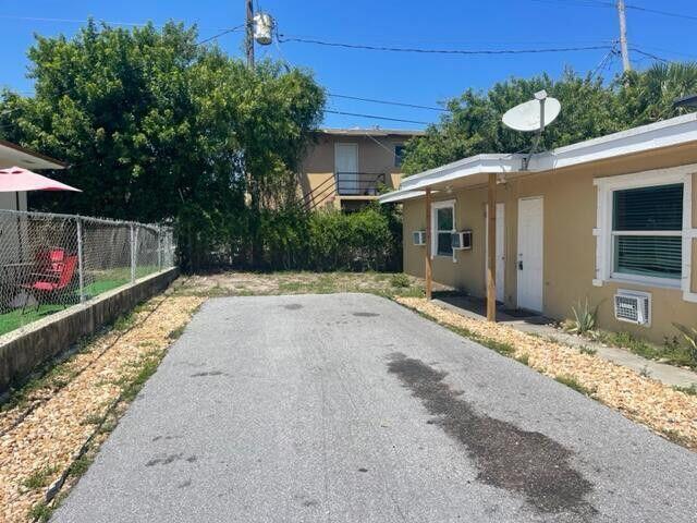 Foto de propiedad en 725 21st Street 2, West Palm Beach, FL 33407 West Palm Beach con MLS# 