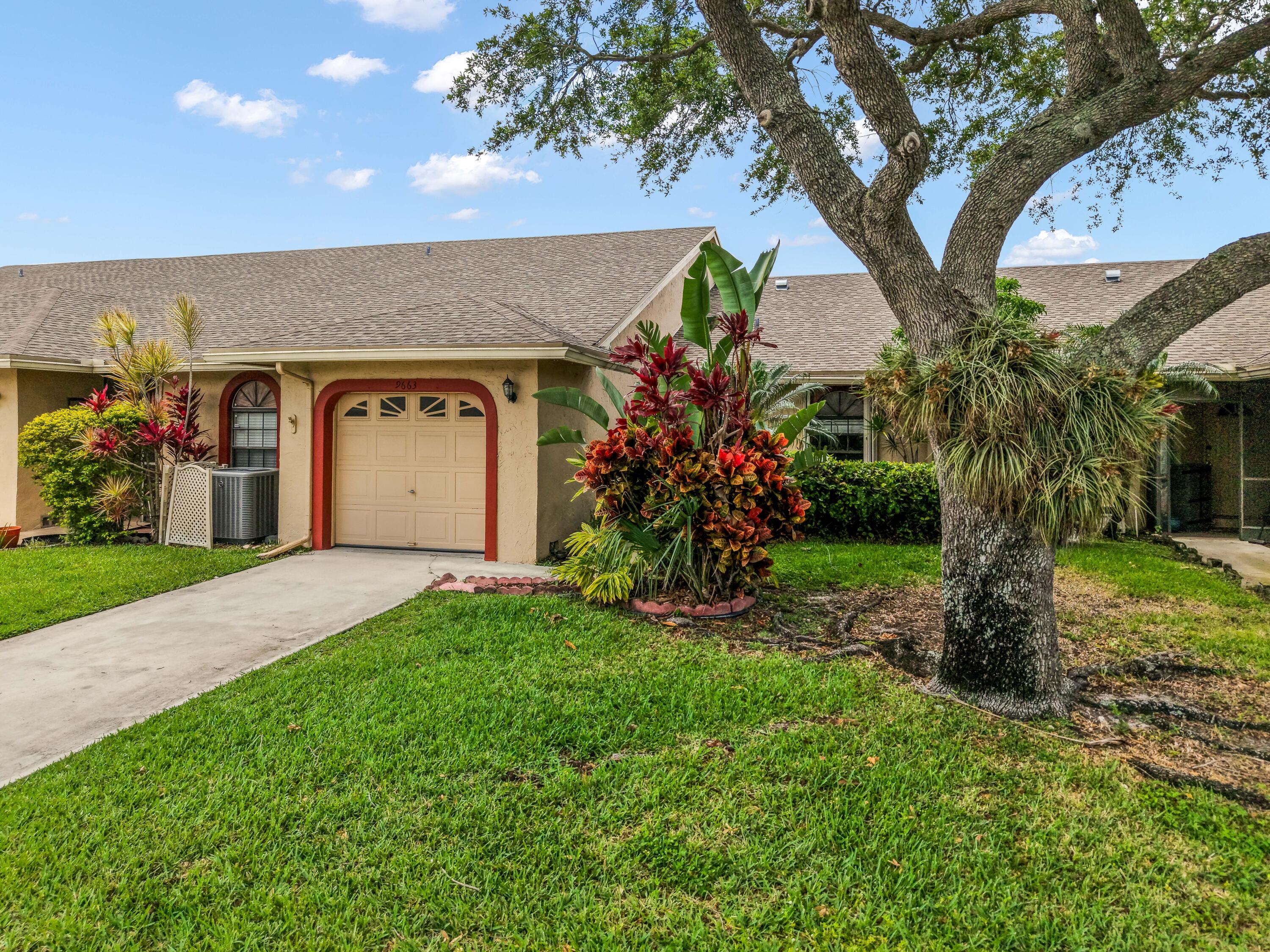 Foto de propiedad en 9663 NW 76th Street, Tamarac, FL 33321 Tamarac con MLS# 
