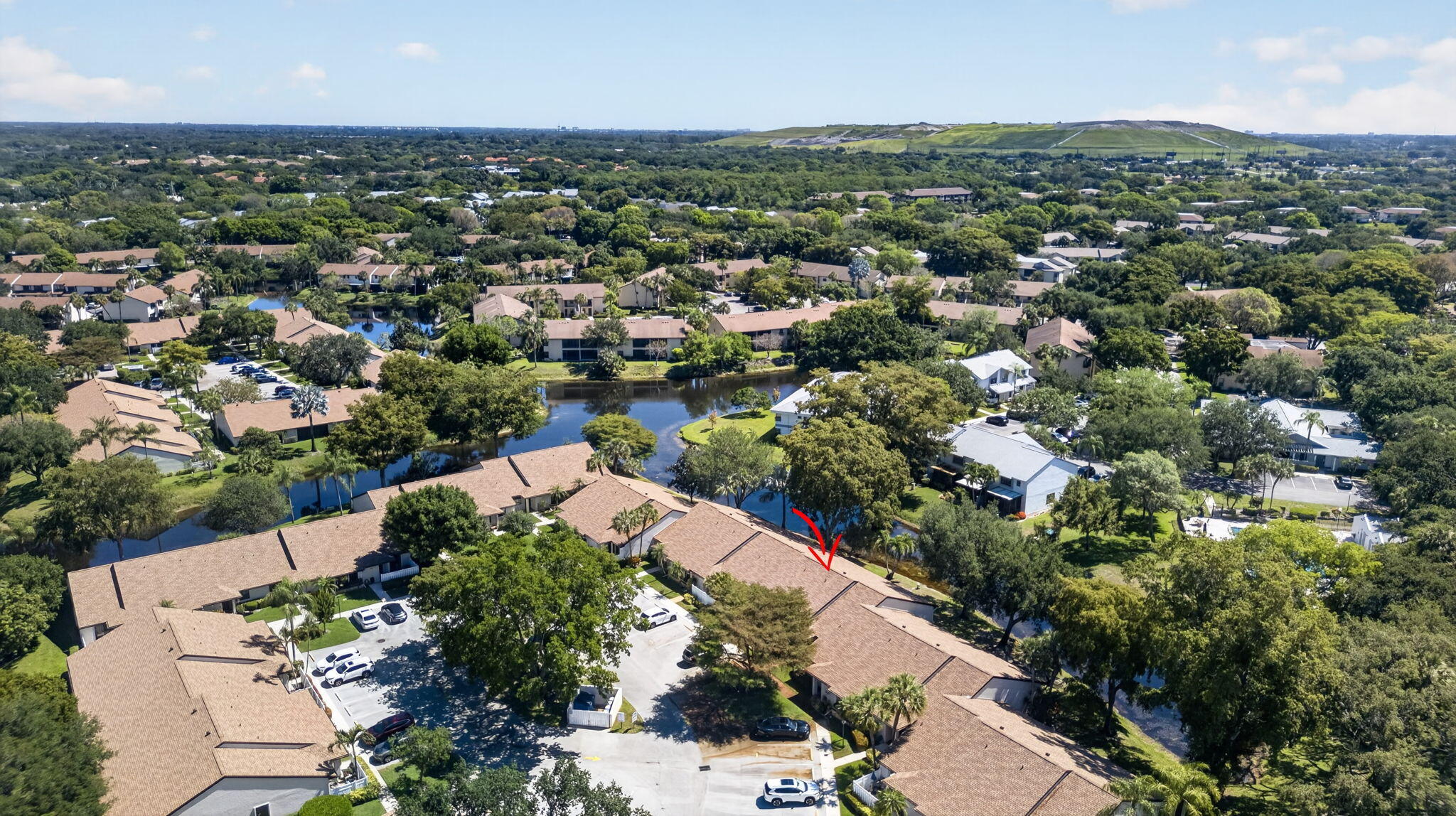 Foto de propiedad en 3210 S Carambola Cir Circle S, Coconut Creek, FL 33066 Coconut Creek con MLS# 