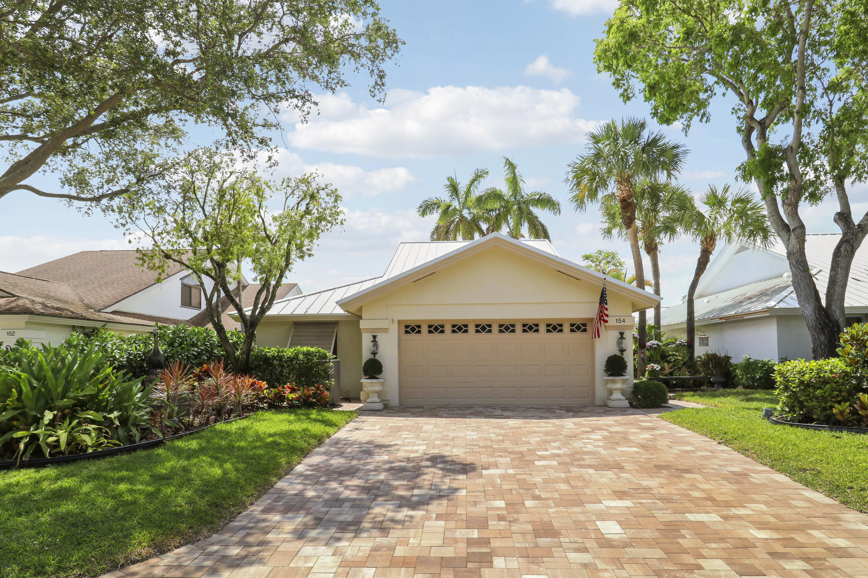 Foto de propiedad en 154 Sandbar Drive, Jupiter, FL 33477 Jupiter con MLS# 