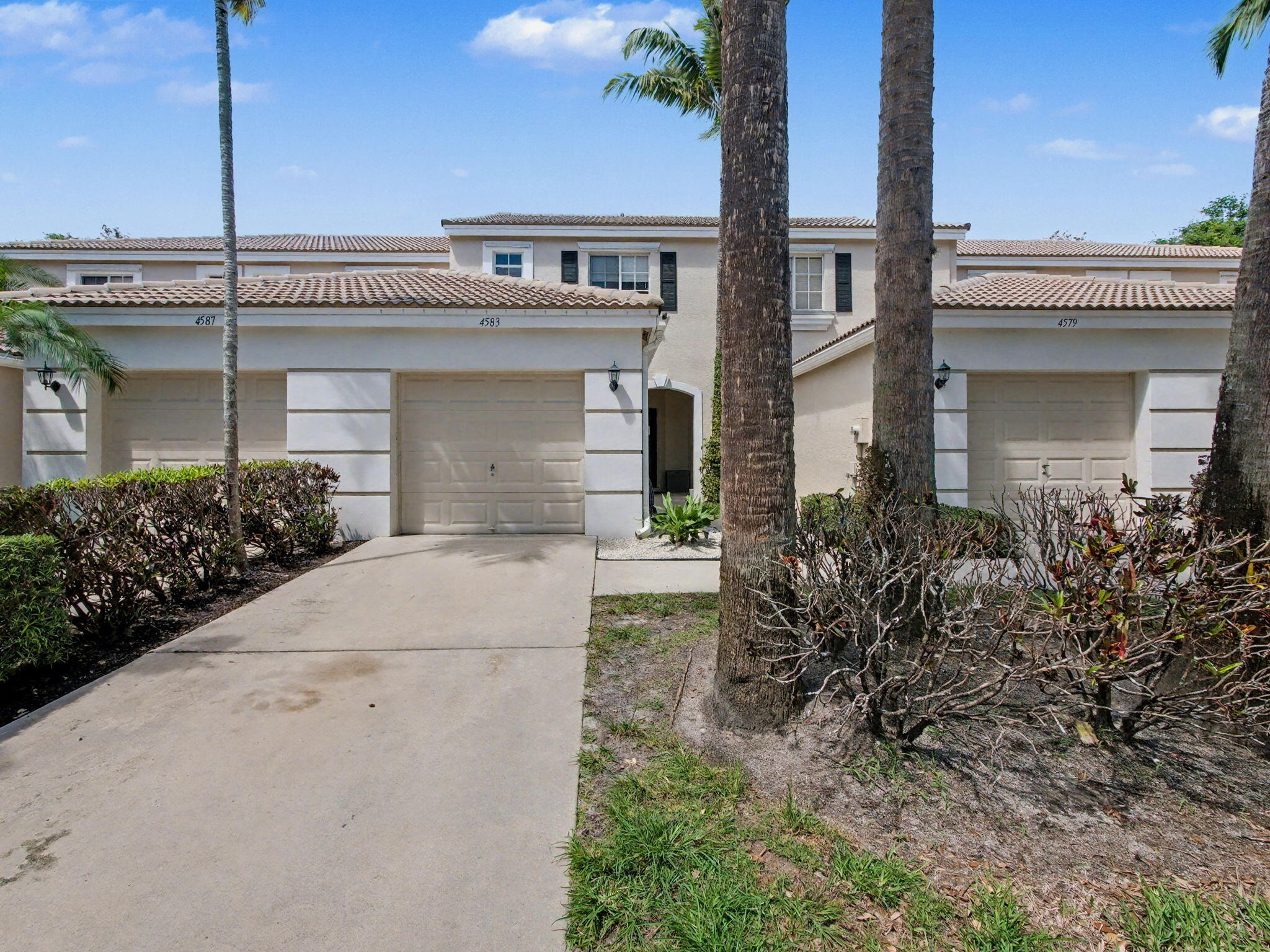 Foto de propiedad en 4583 Palmbrooke Circle, West Palm Beach, FL 33417 West Palm Beach con MLS# 