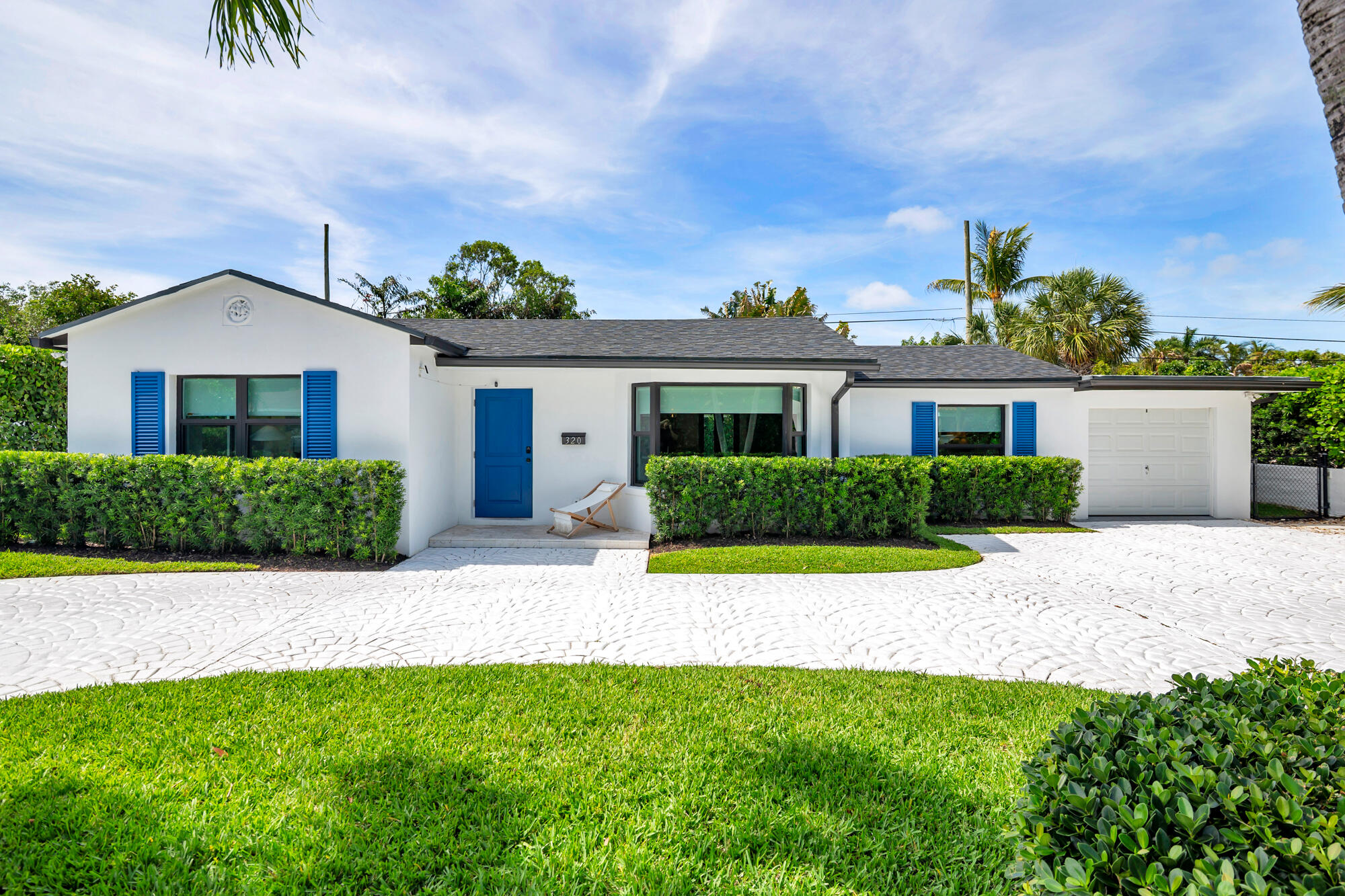 Foto de propiedad en 320 Linda Lane, West Palm Beach, FL 33405 West Palm Beach con MLS# 
